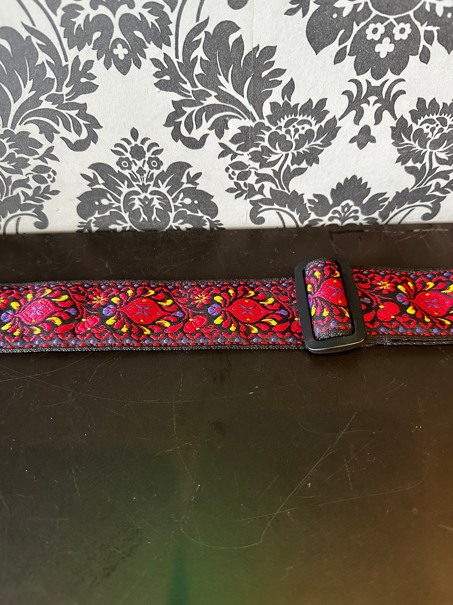 Leathergraft Jacquard Red/Black/Yellow