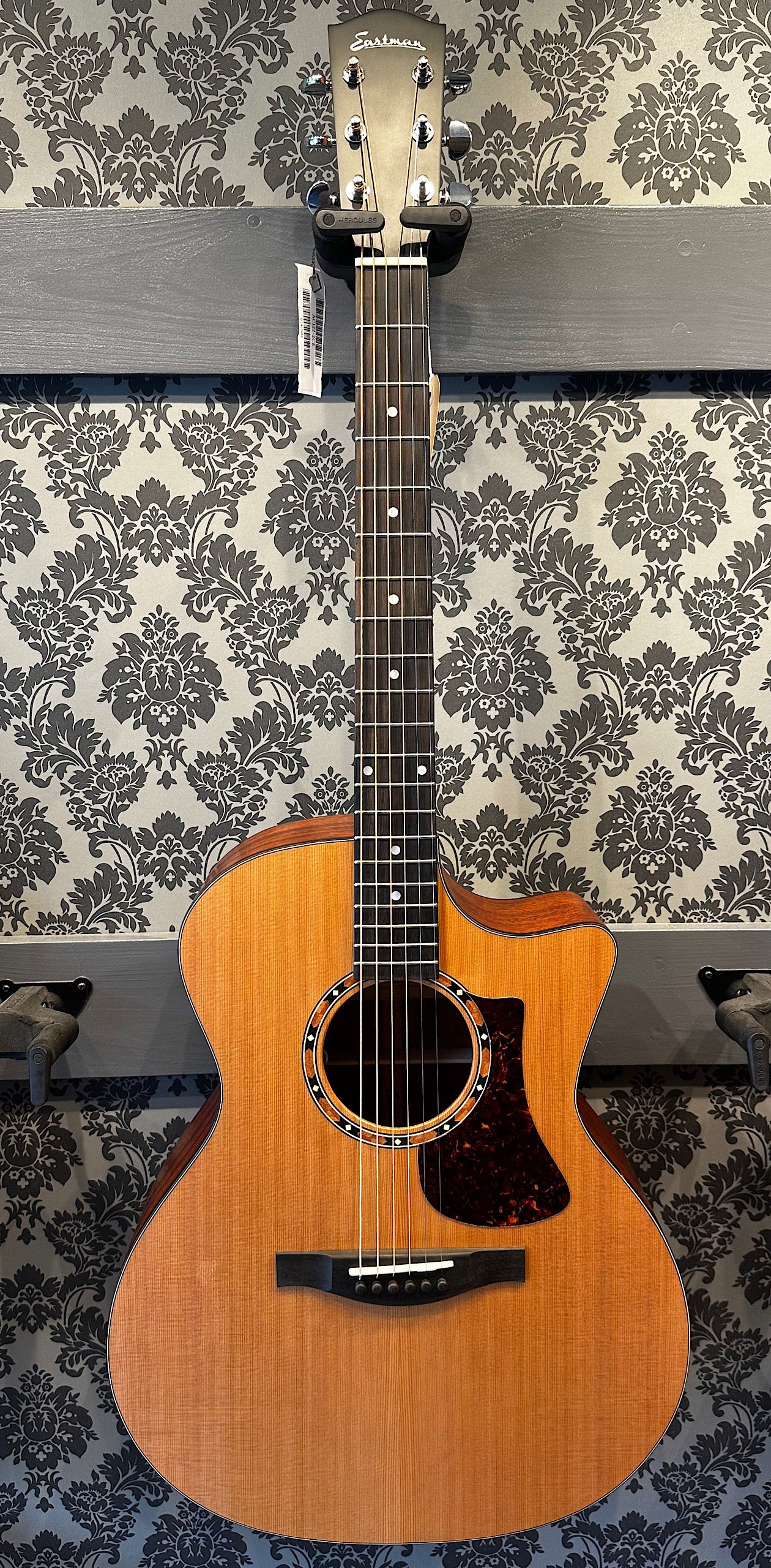 Eastman AC122-2CE Incl. Gigbag