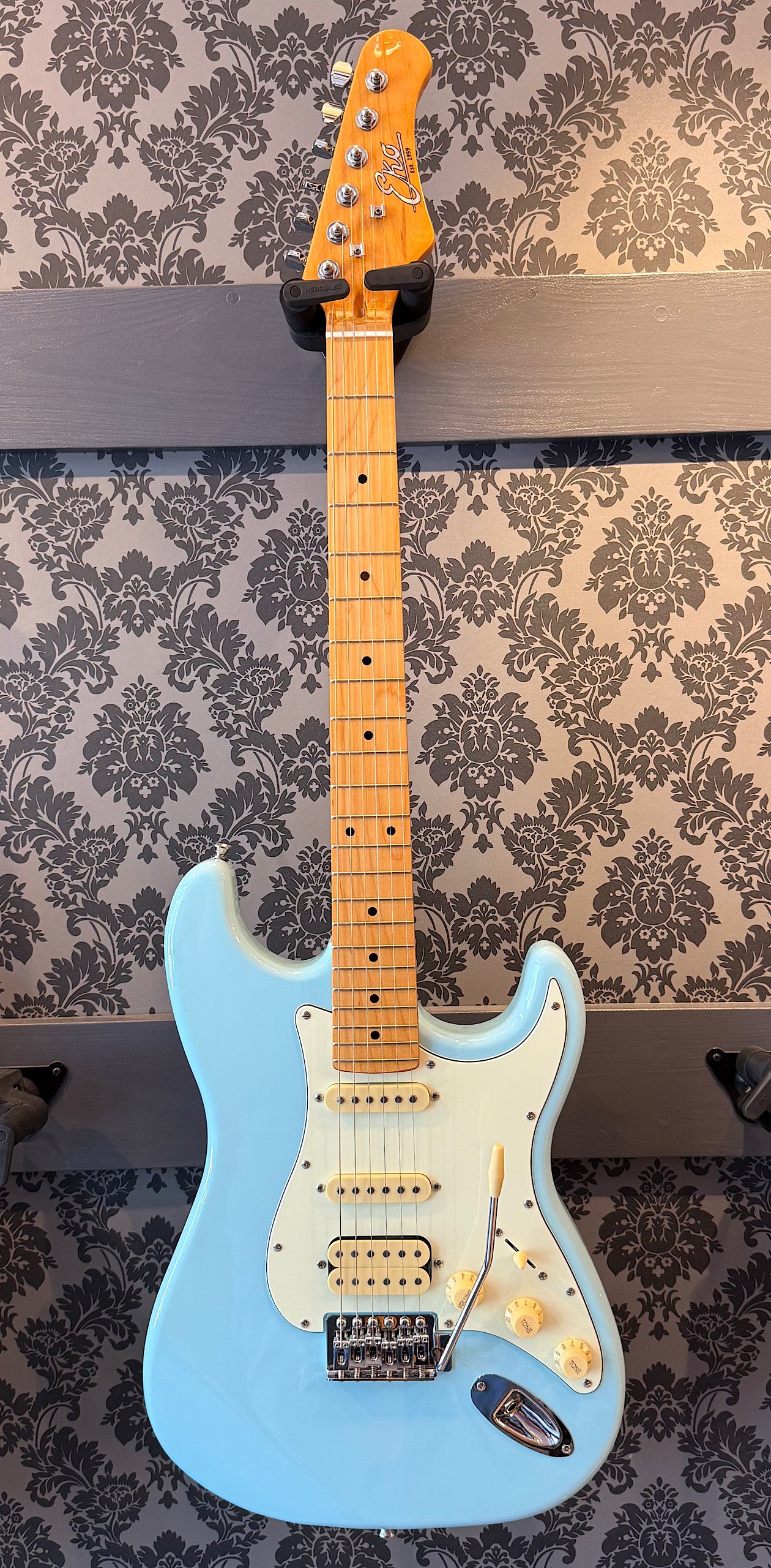 Eko ST351-Daphne Blue Tribute Series