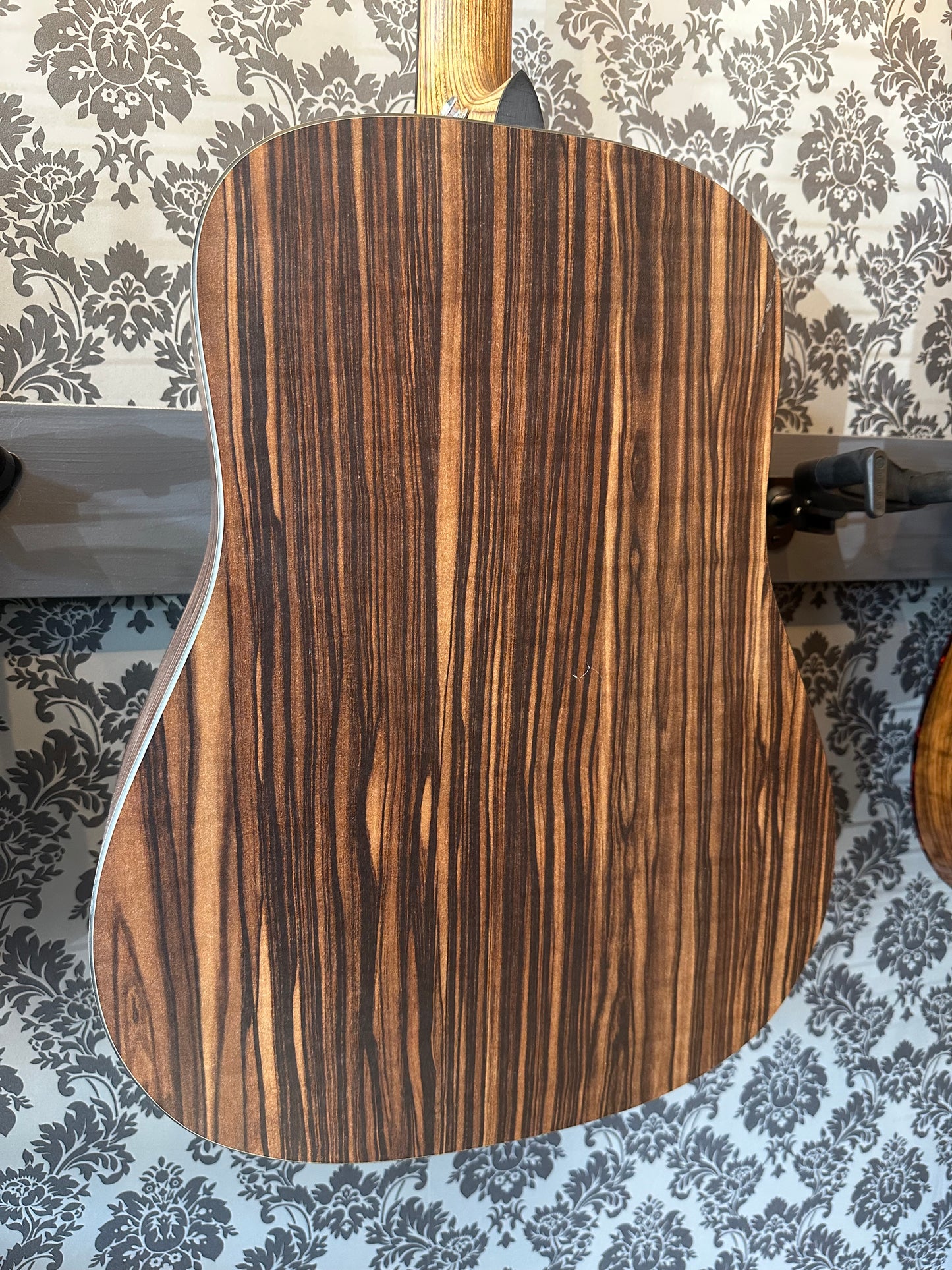 Martin X-Series Sunburst (occasion)