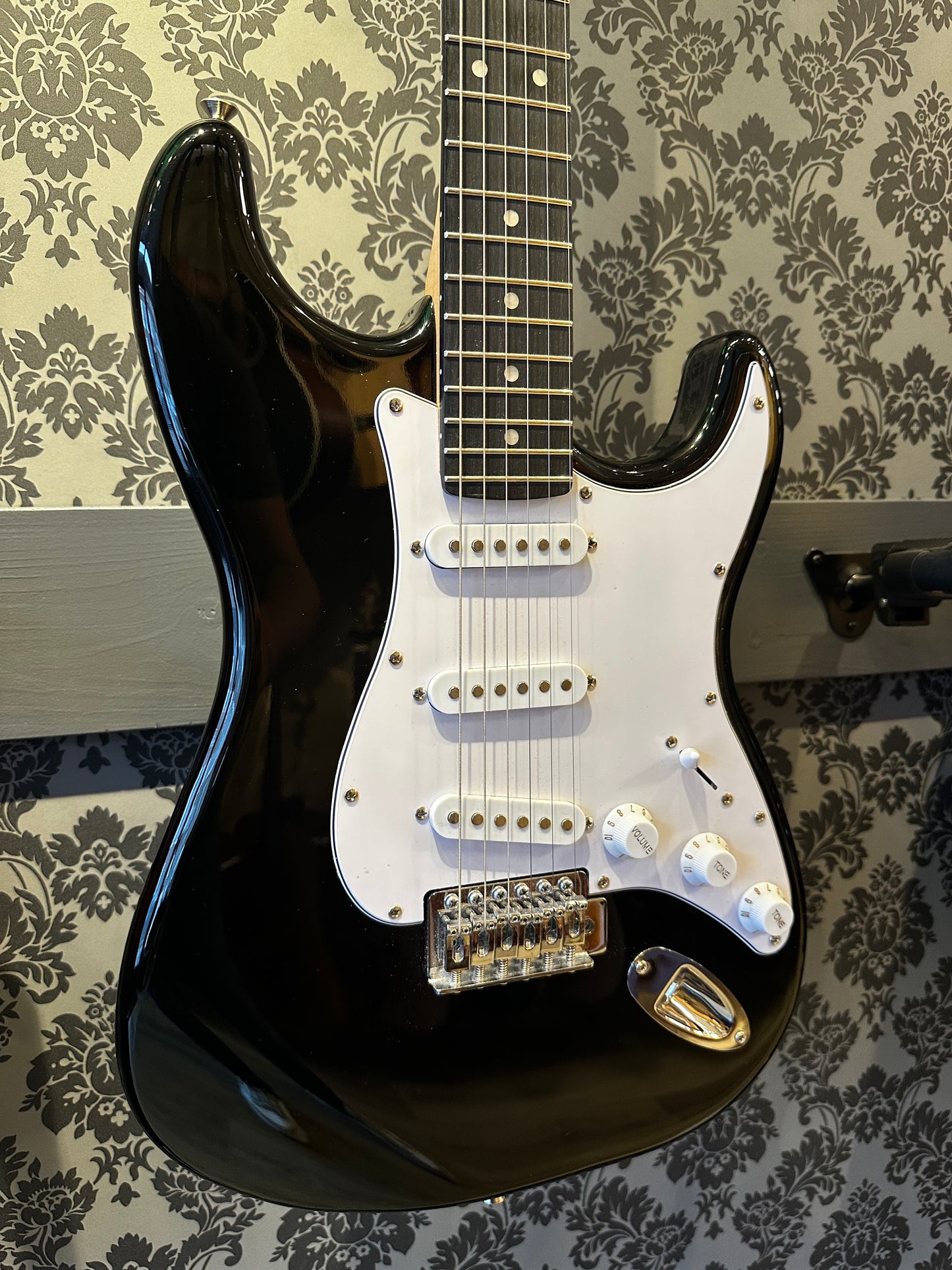 Eko S-300 Black