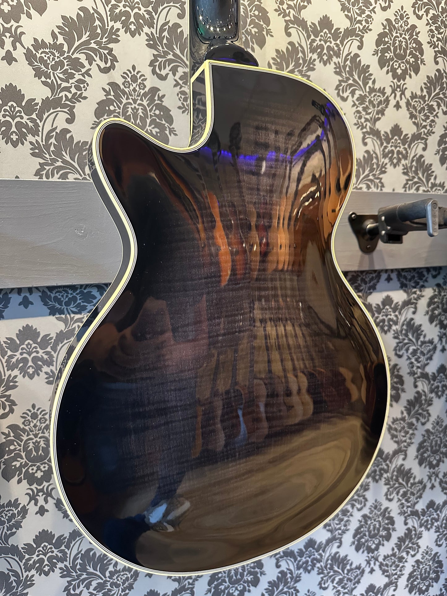 Duesenberg Starplayer TV Catalina Harbor Green Incl. case