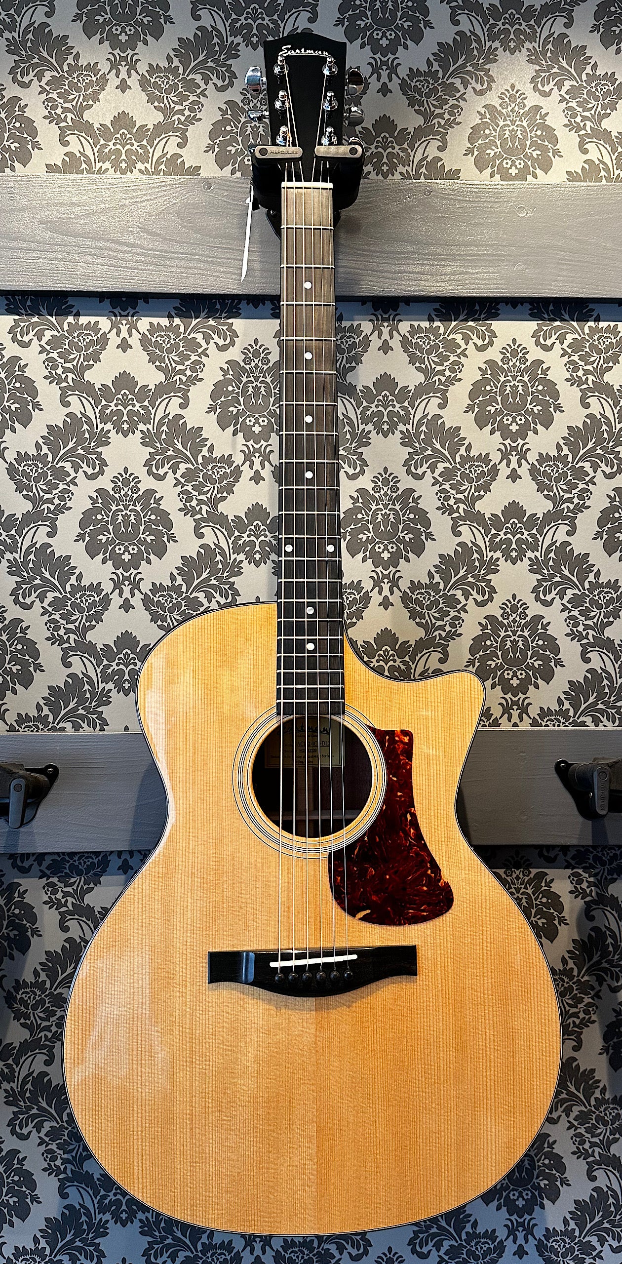 Eastman AC122-1CE Deluxe Incl. gigbag (B-stock)