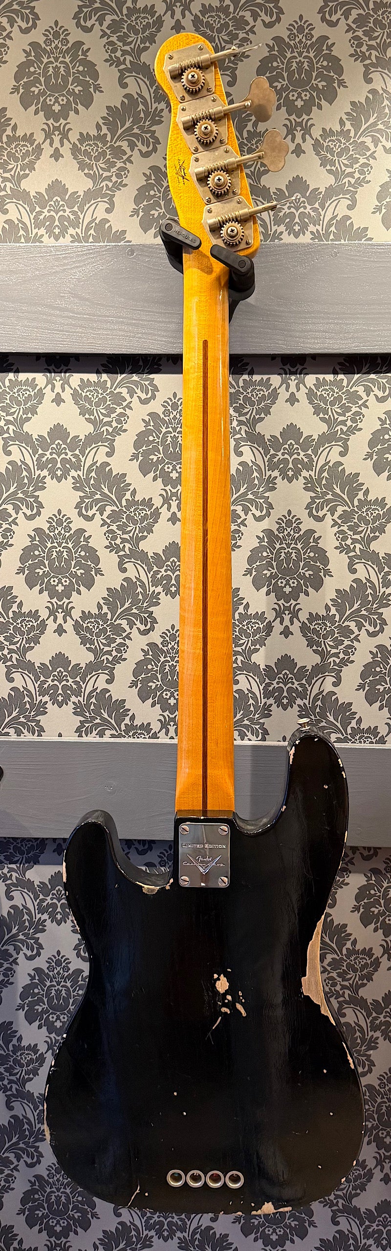 Fender '51 Precision bass LTD Black Relic Custom Shop, incl Case (occasion)