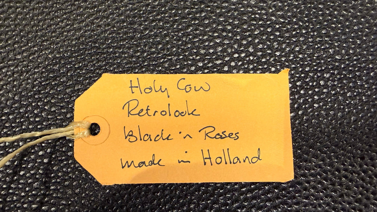 Holy Cow Retrolook Black ‘n Roses