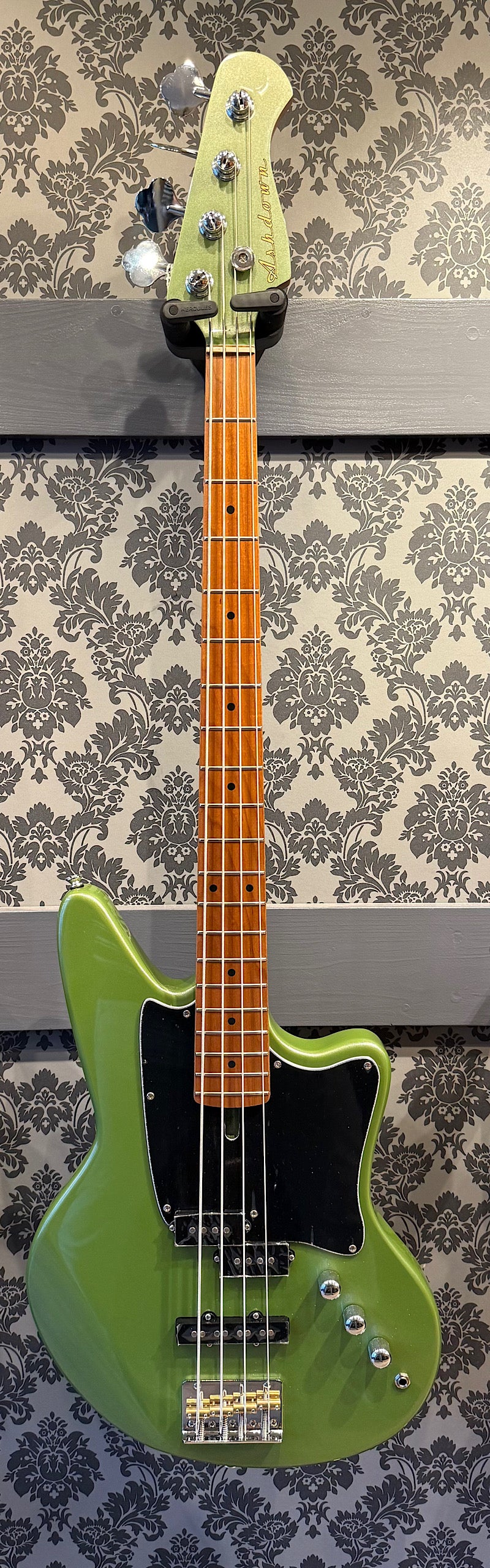 Ashdown The Saint Onyx Green – Rock City Guitar Shop