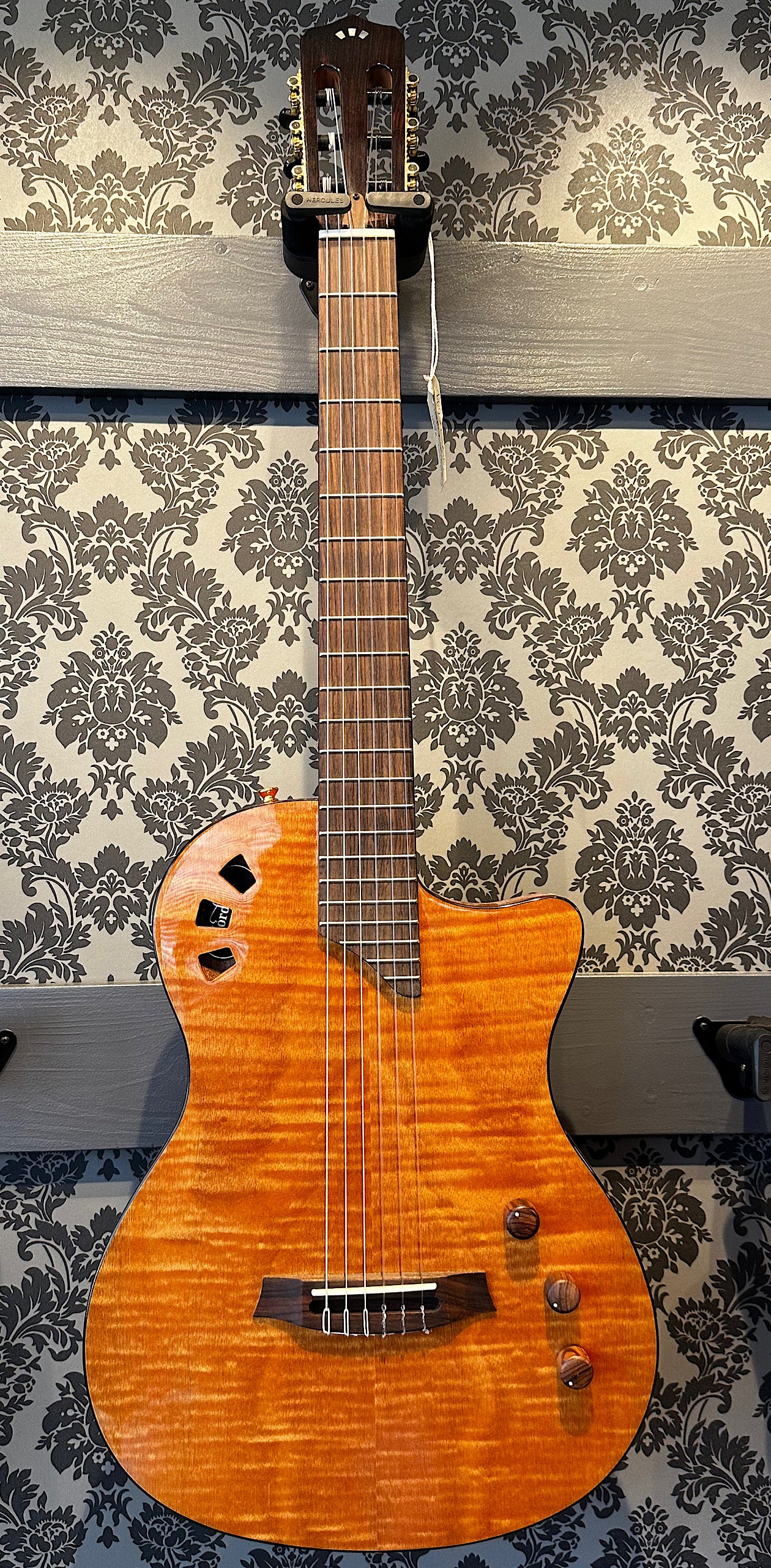 Cordoba Stage Natural Amber incl. gigbag – Rock City Guitar Shop