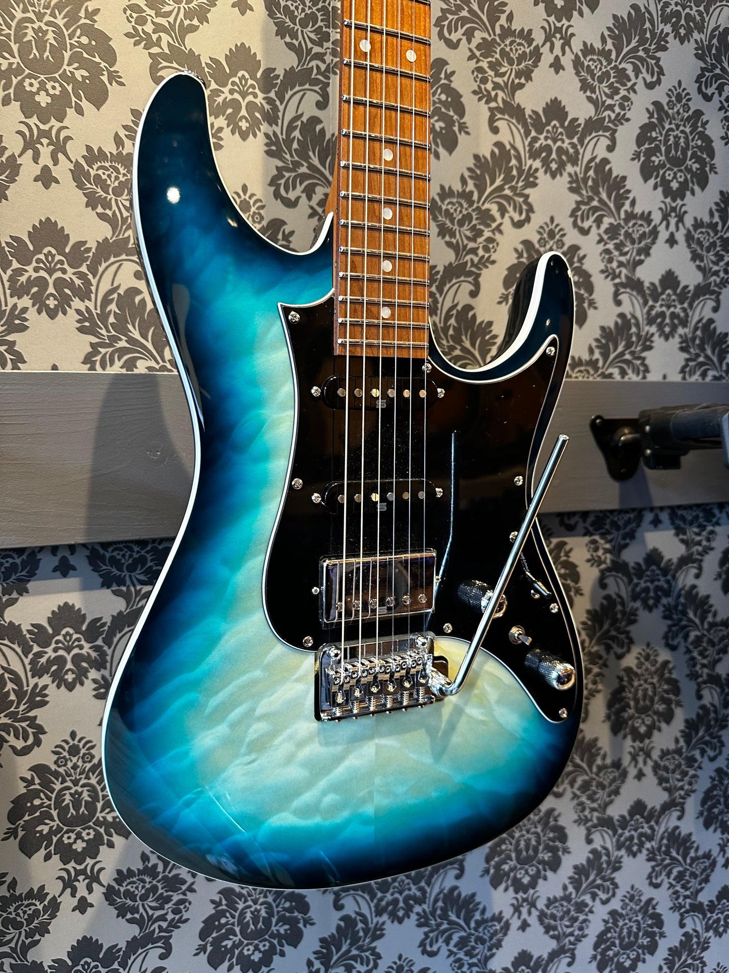 Ibanez AZ24P1QM-DOB Incl. gigbag