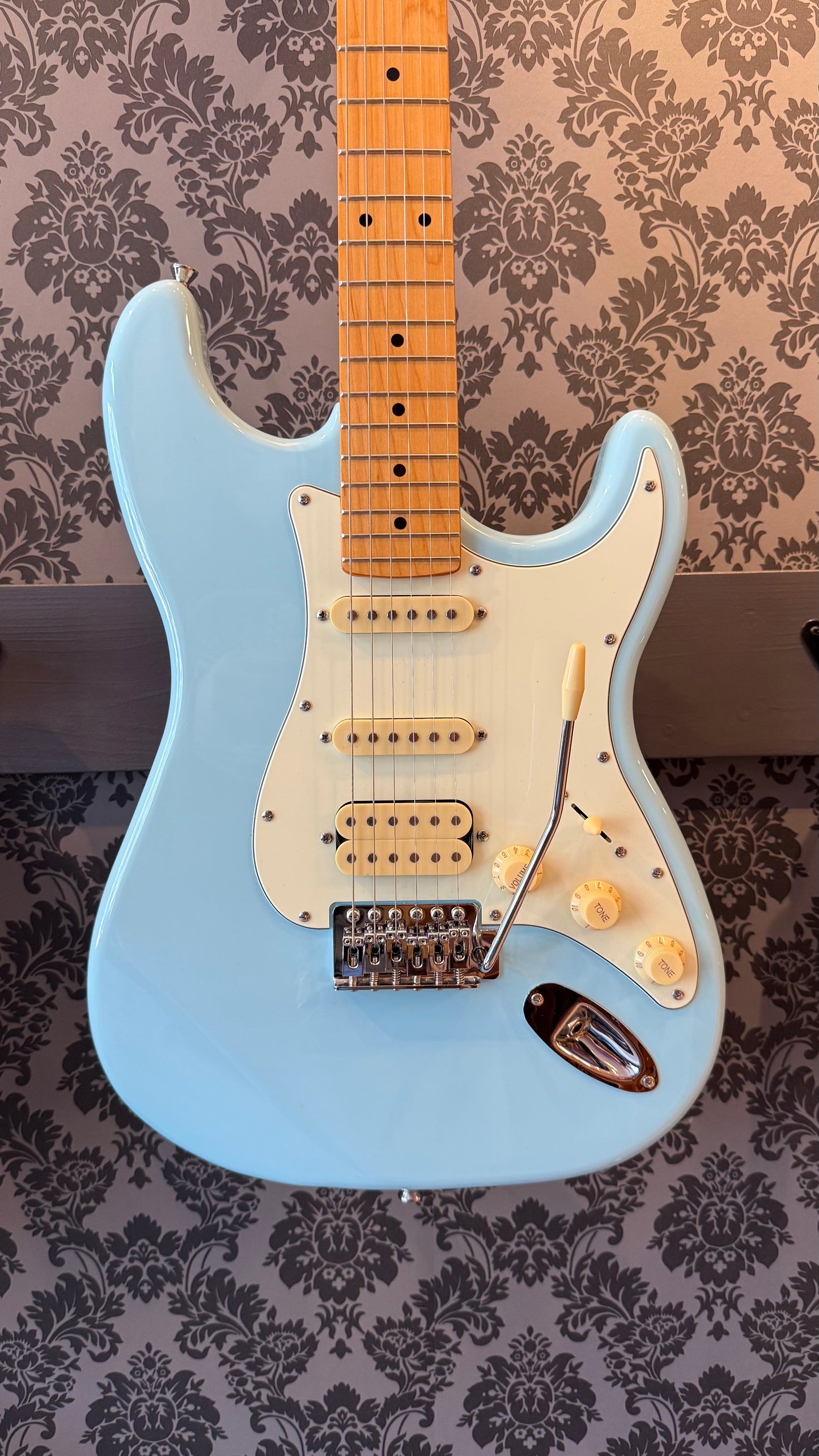 Eko ST351-Daphne Blue Tribute Series