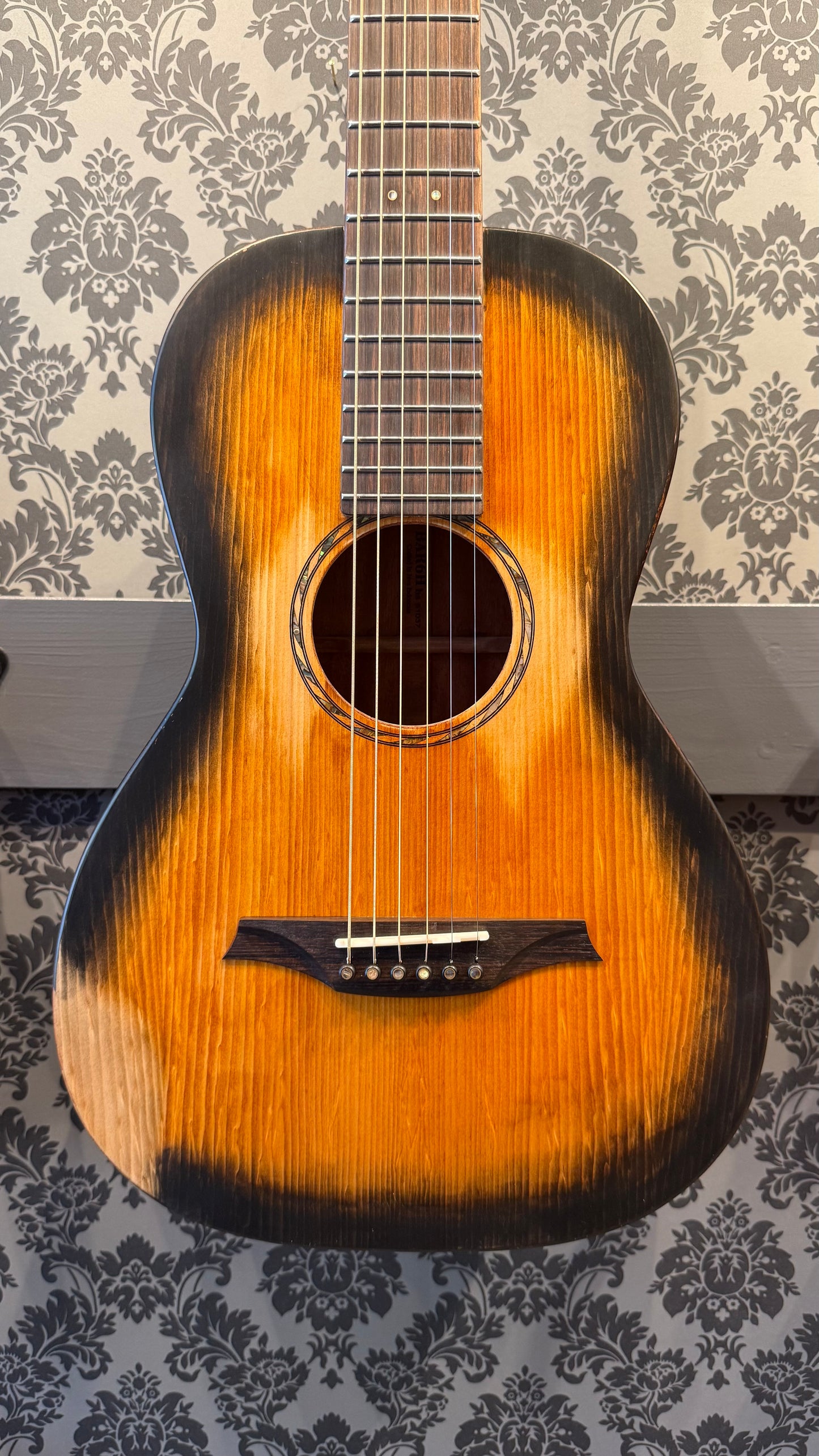 Bromo BAR-6H Historic Sunburst All Solid Parlor Incl. gigbag