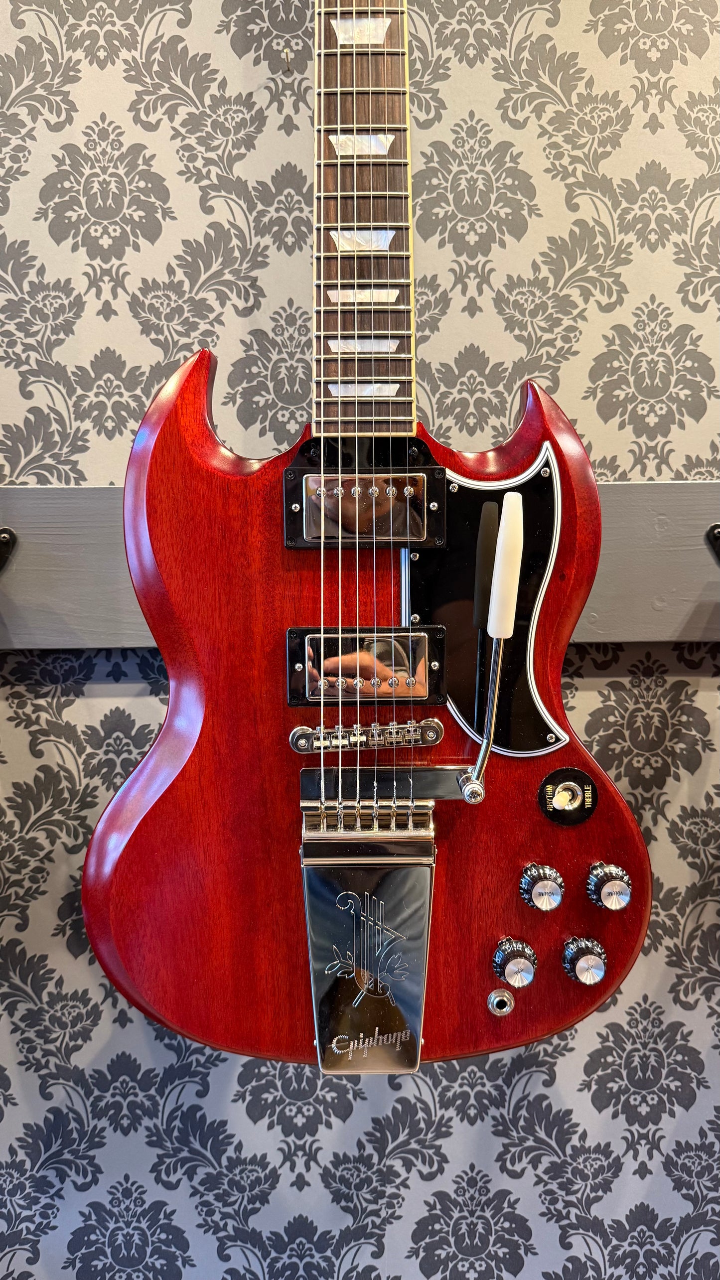Epiphone 1964 SG Standard with Maestro Vibrola Cherry Red (occasion)