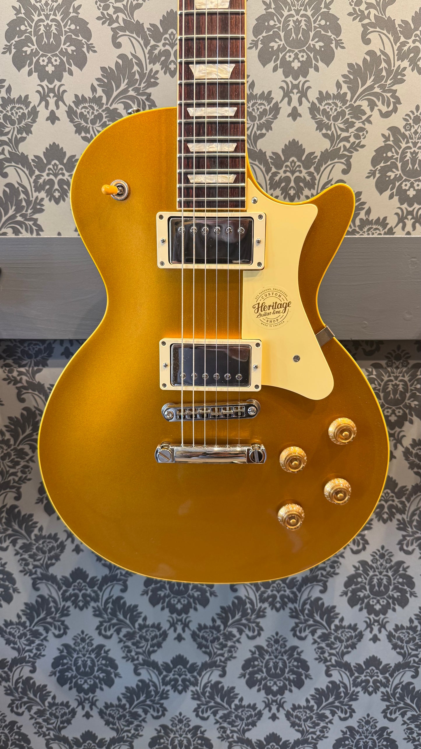 Heritage Custom Shop Core Collection H-150 Plain Top, Gold Top Artisan Aged incl. case