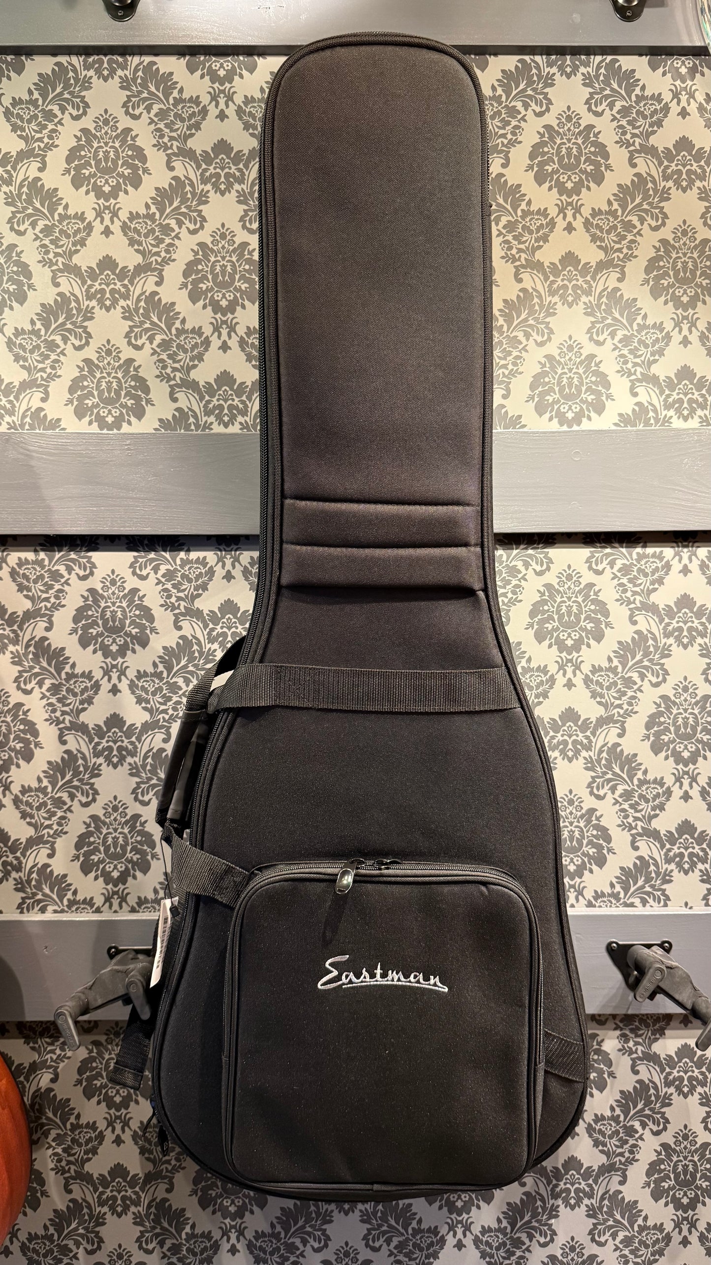 Eastman E1 OM CE Deluxe (B-STOCK)