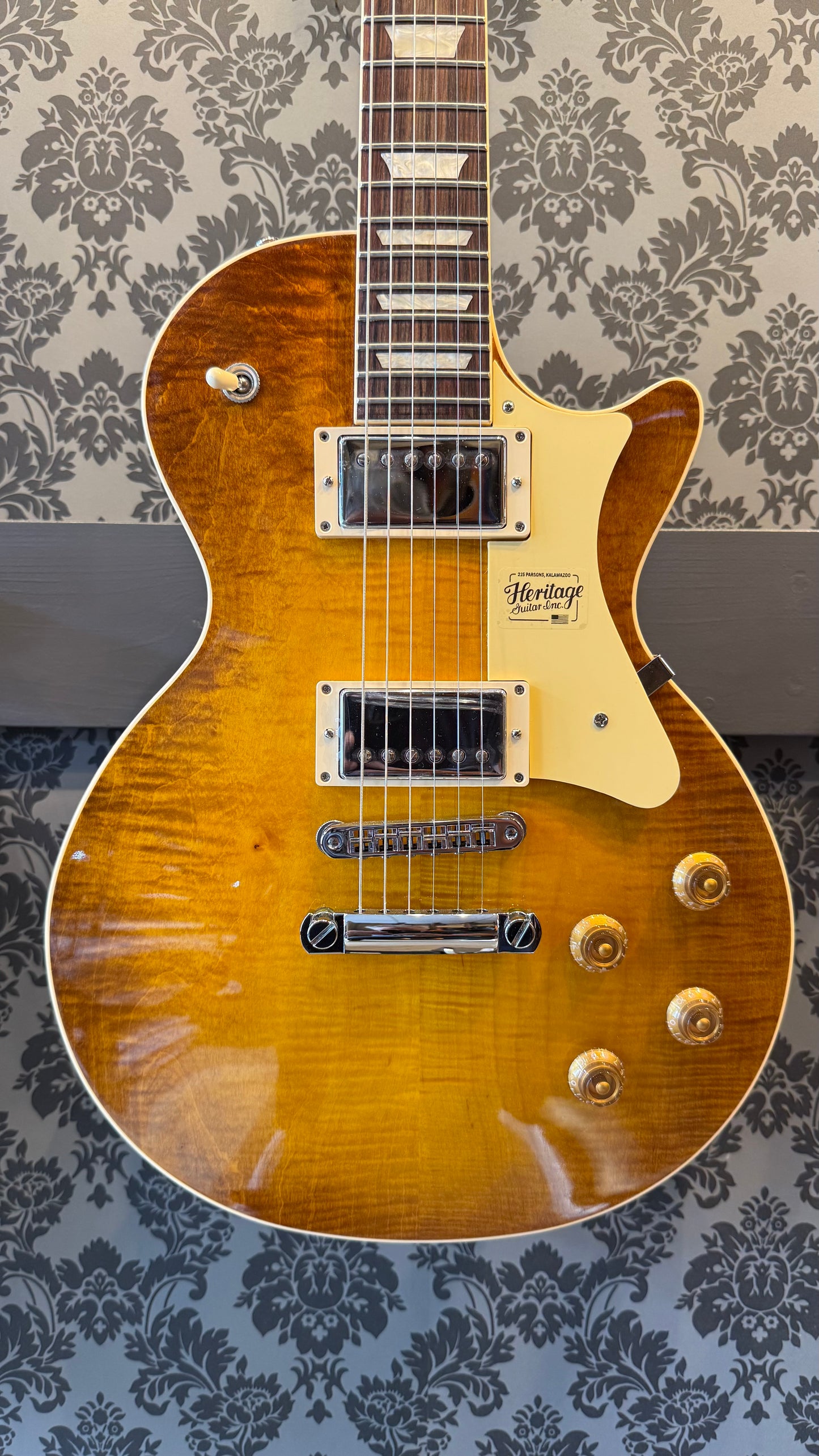 Heritage H-150 Dirty Lemon Burst Incl. Case