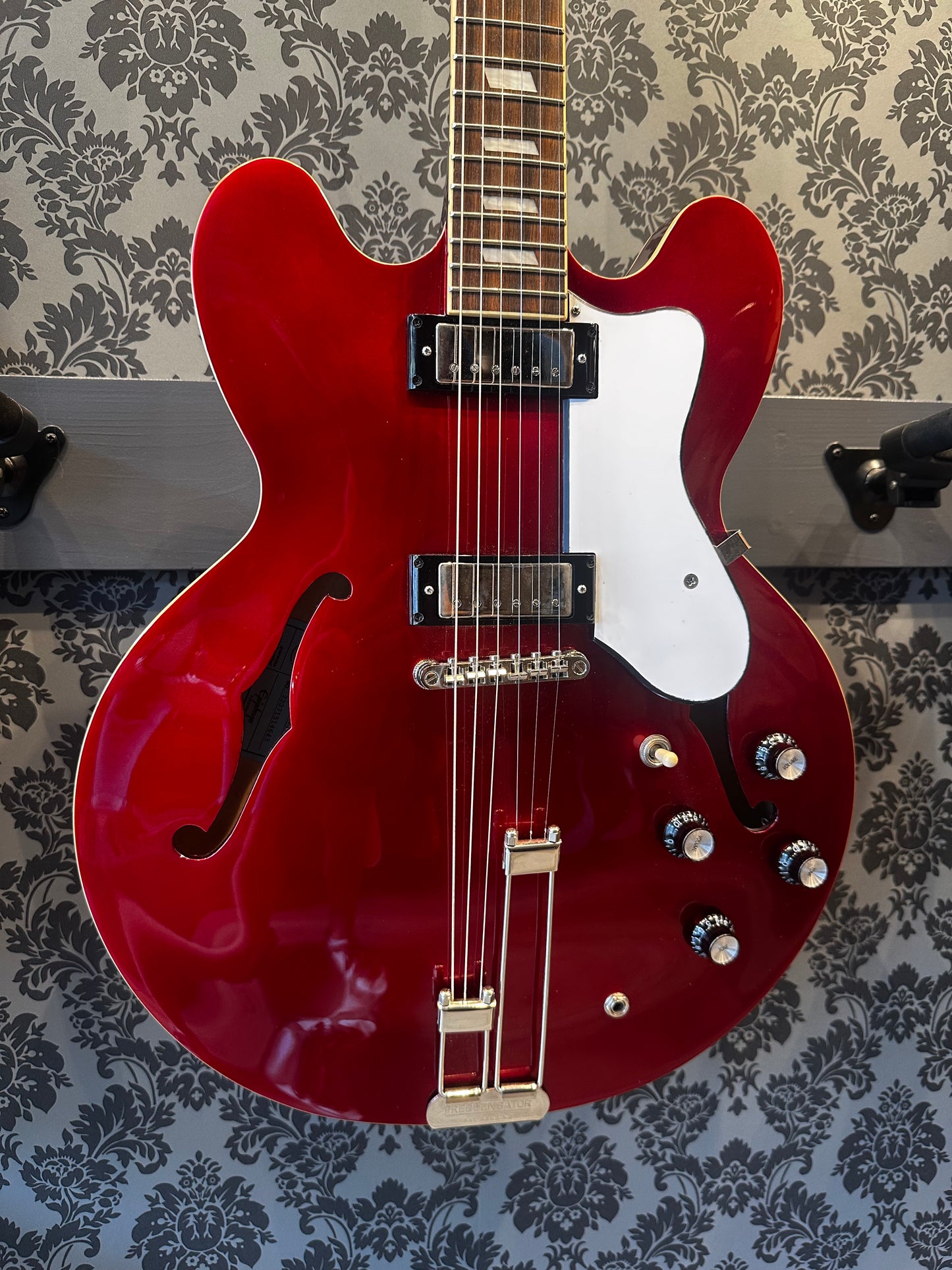 Epiphone Riviera Sparkling Burgundy (occasion)