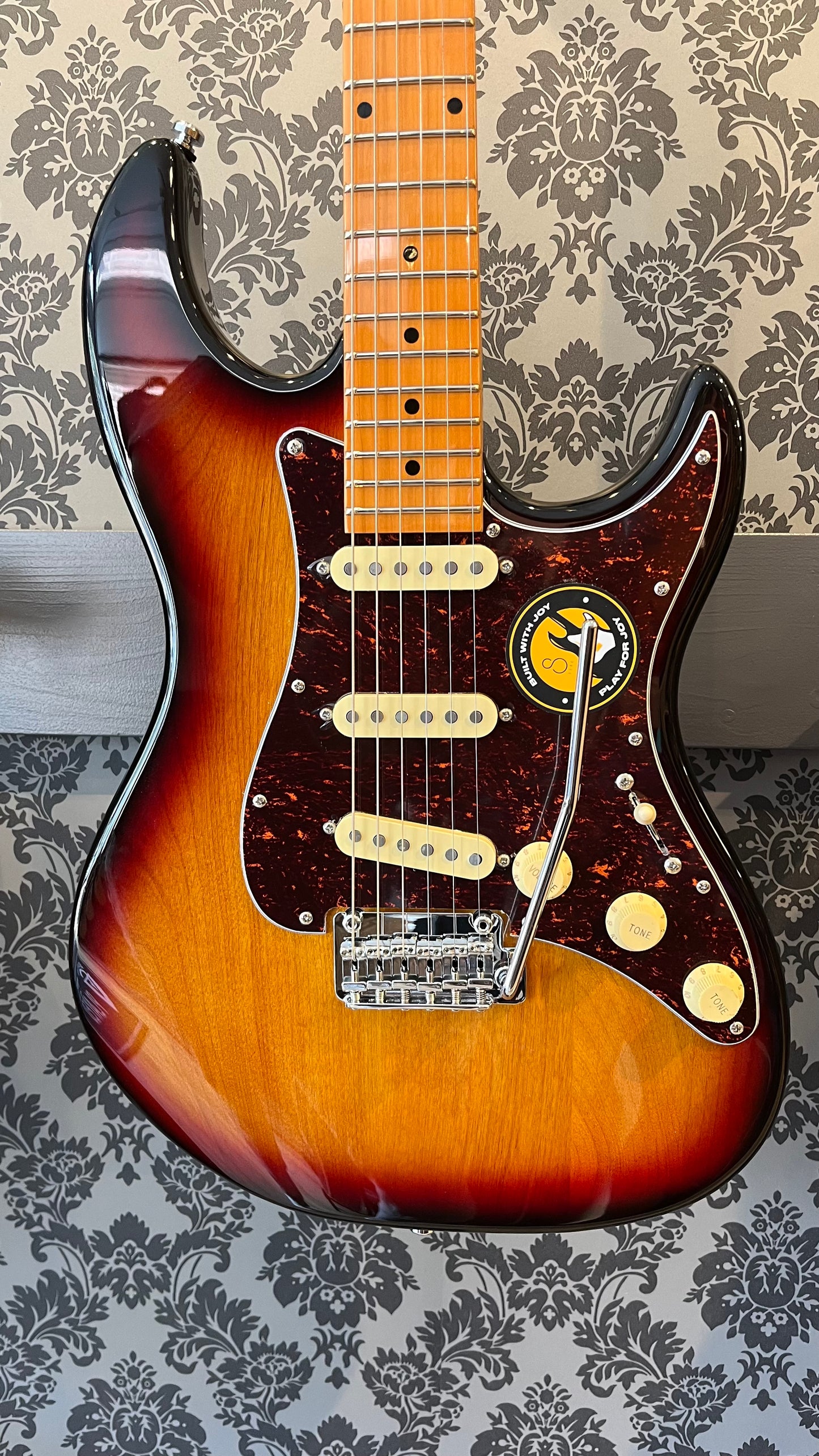 Sire S5/3TS S-Series Larry Carlton alder 3-tone SB