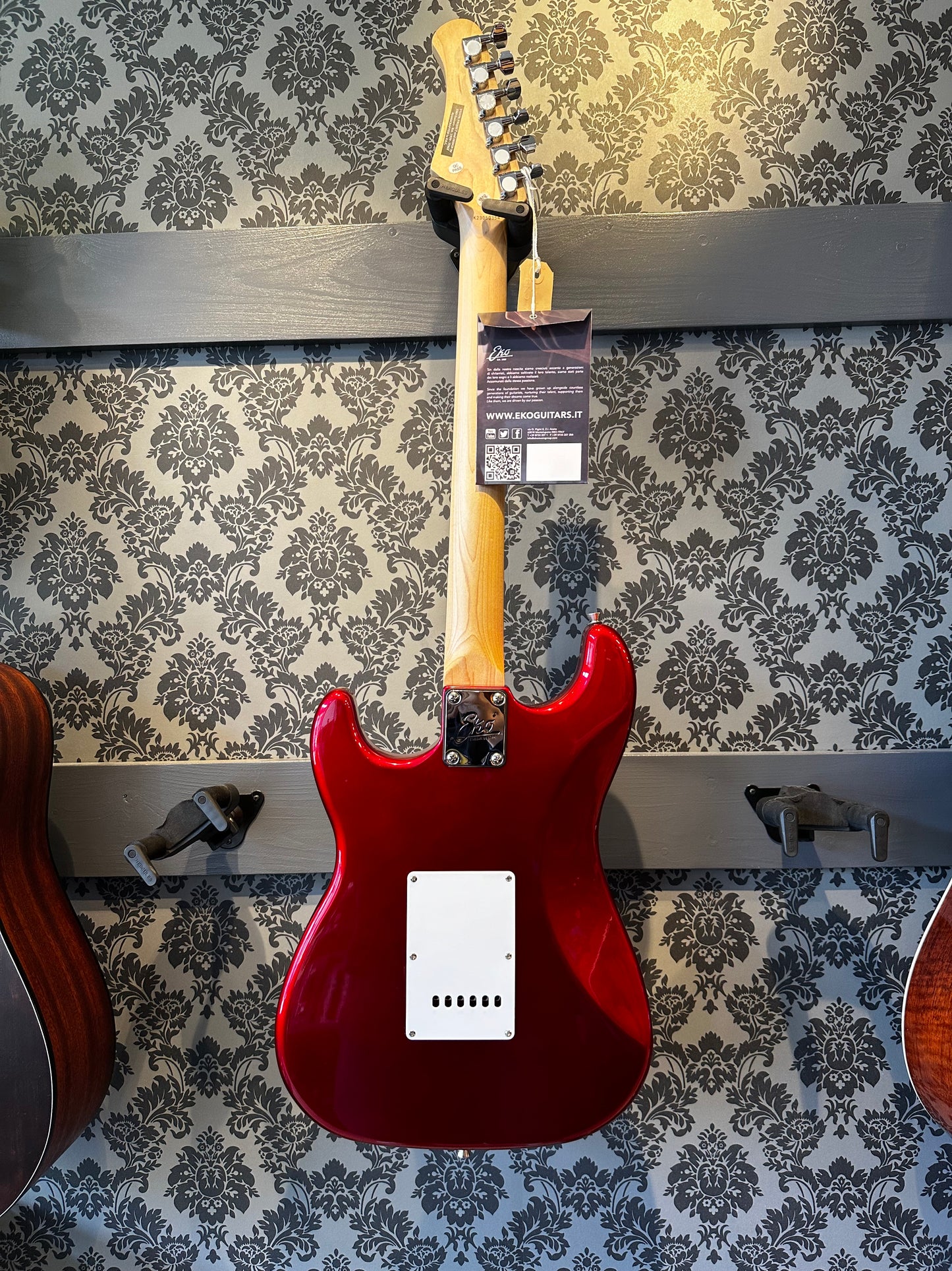 Eko S-300 Metallic Red