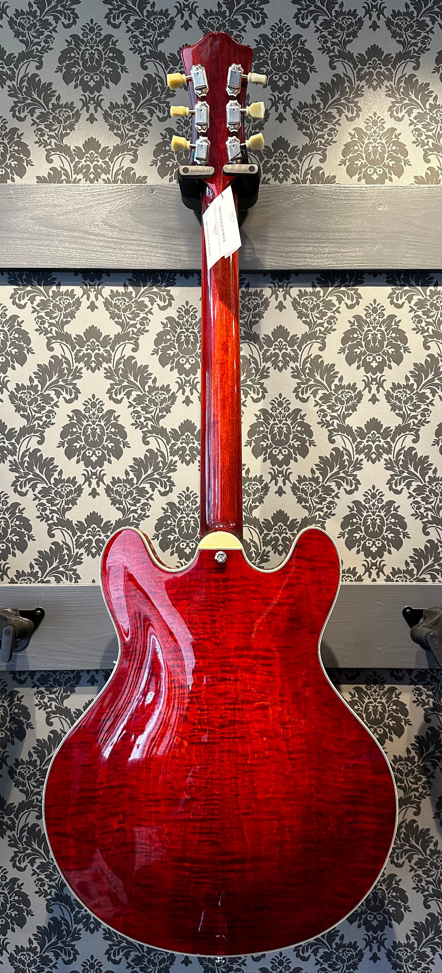 Eastman T486 Classic Red Bigsby Incl. Case