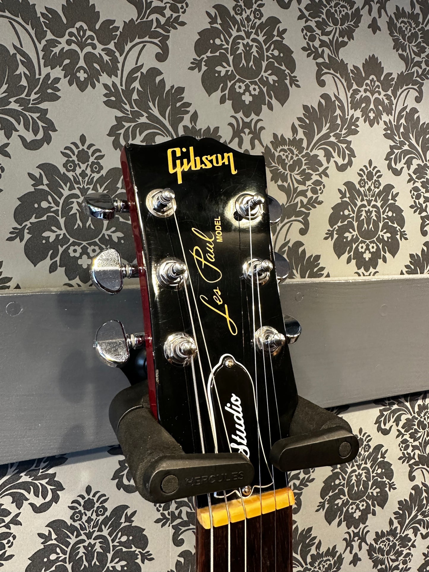 Gibson Les Paul Studio Wine Red 2021 Incl. bag (occasion)