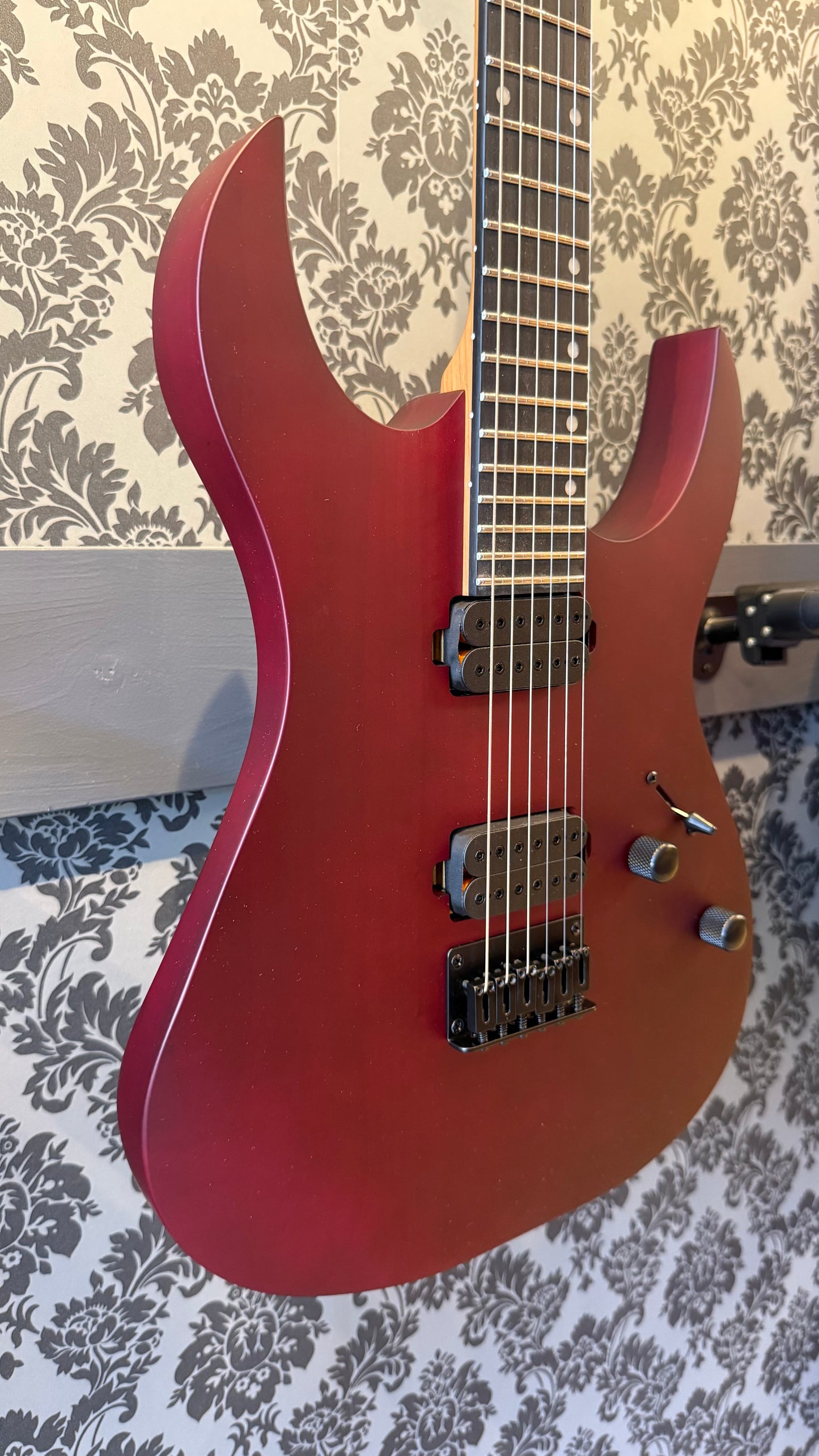 Spira T-400 MWR Satin Wine Red