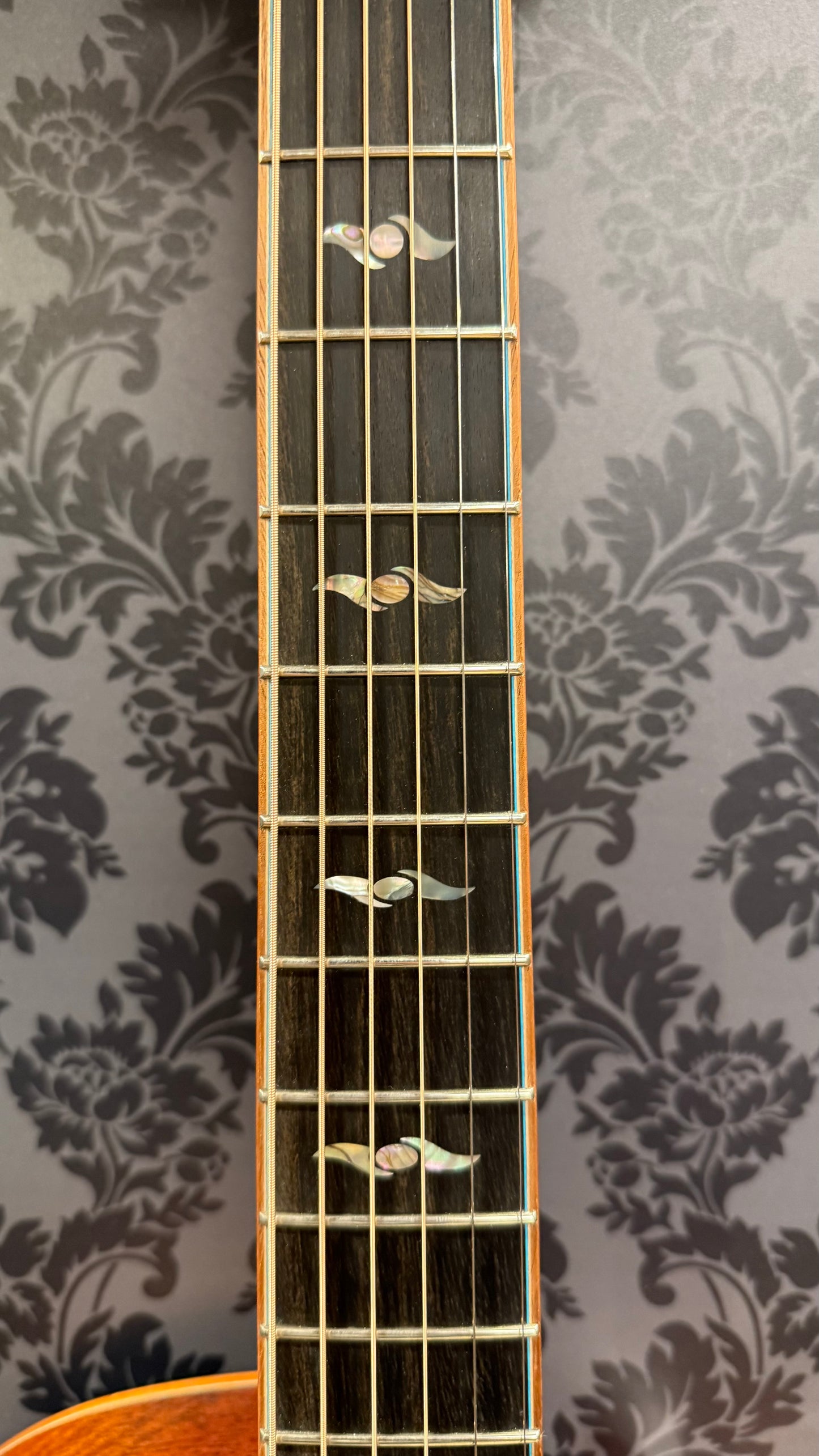 Eastman AC522CE Gold Burst Incl. Case (B-stock)