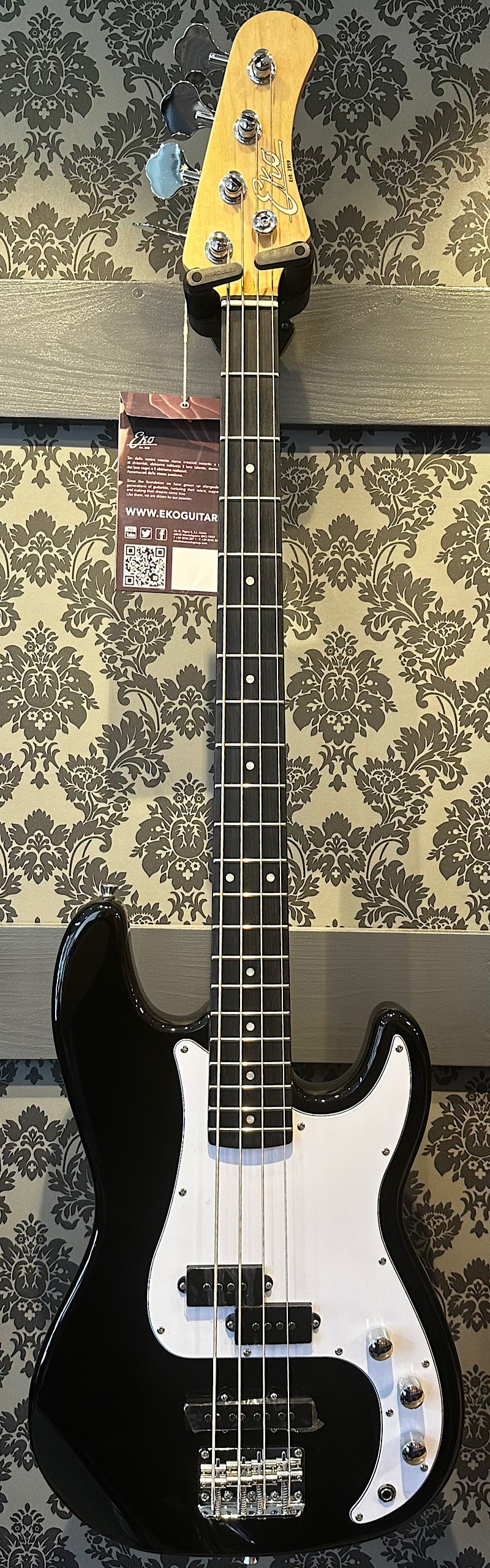 Eko Tribute VJB-200 Zwart