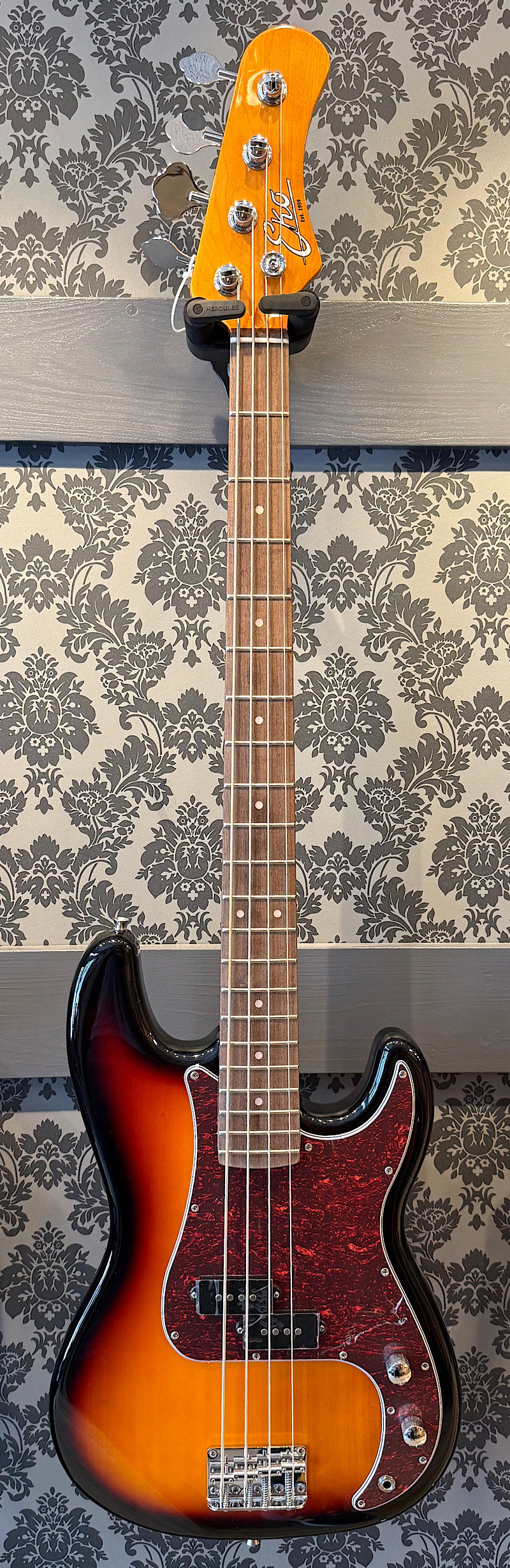 Eko PB300-SB Tribute Bass Sunburst