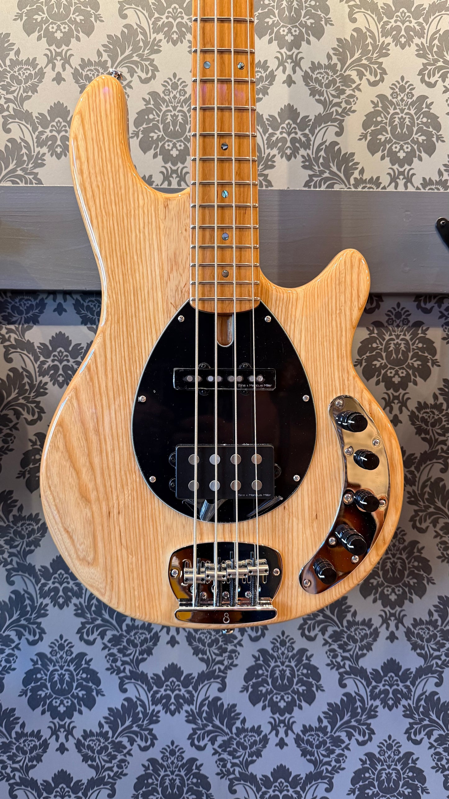 Sire Basses Z7 Marcus Miller swamp ash Naturel
