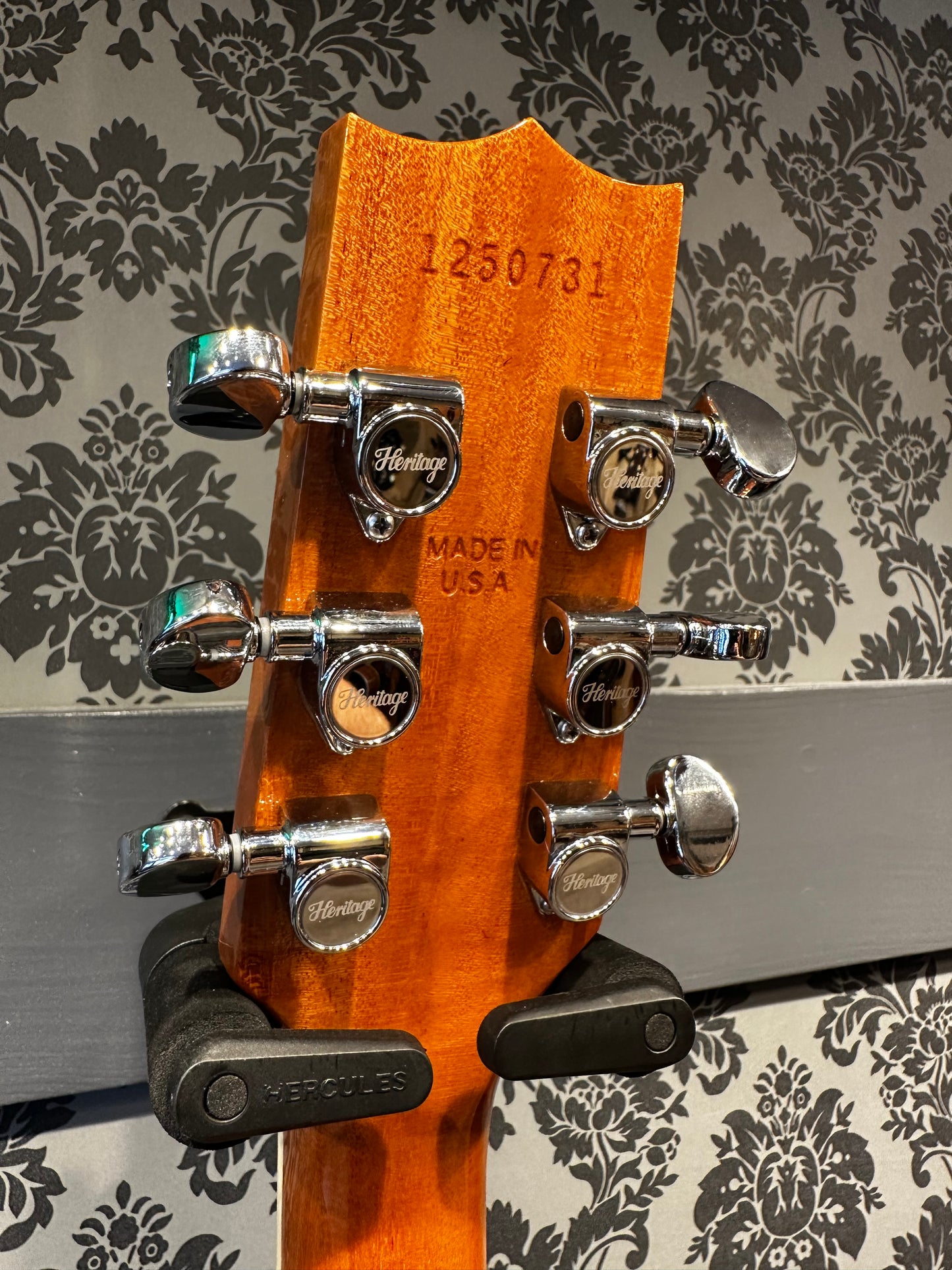 Heritage H-150 Standard P90 Cherry Incl. Case