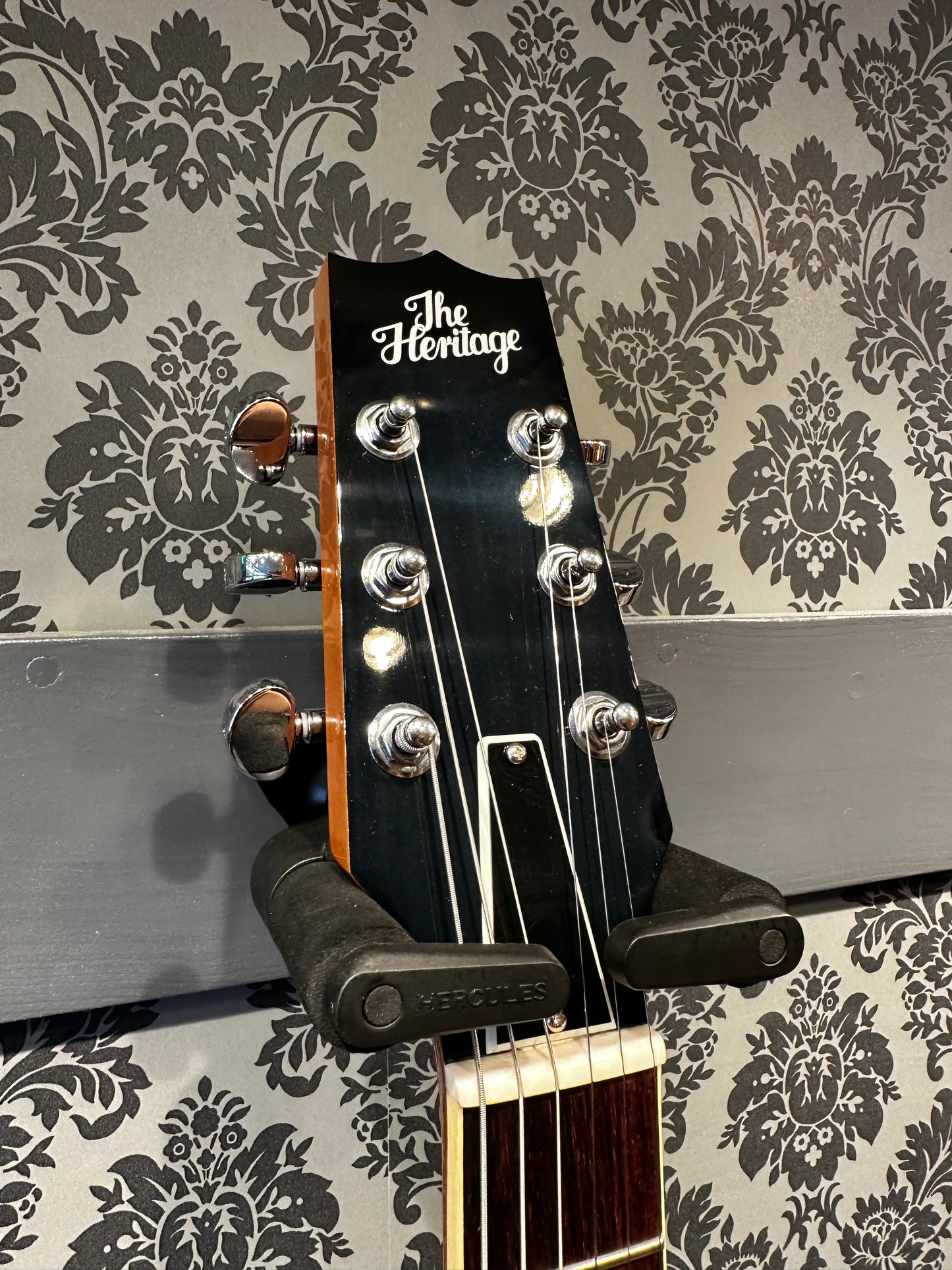 Heritage H-150 Standard P90 Cherry Incl. Case