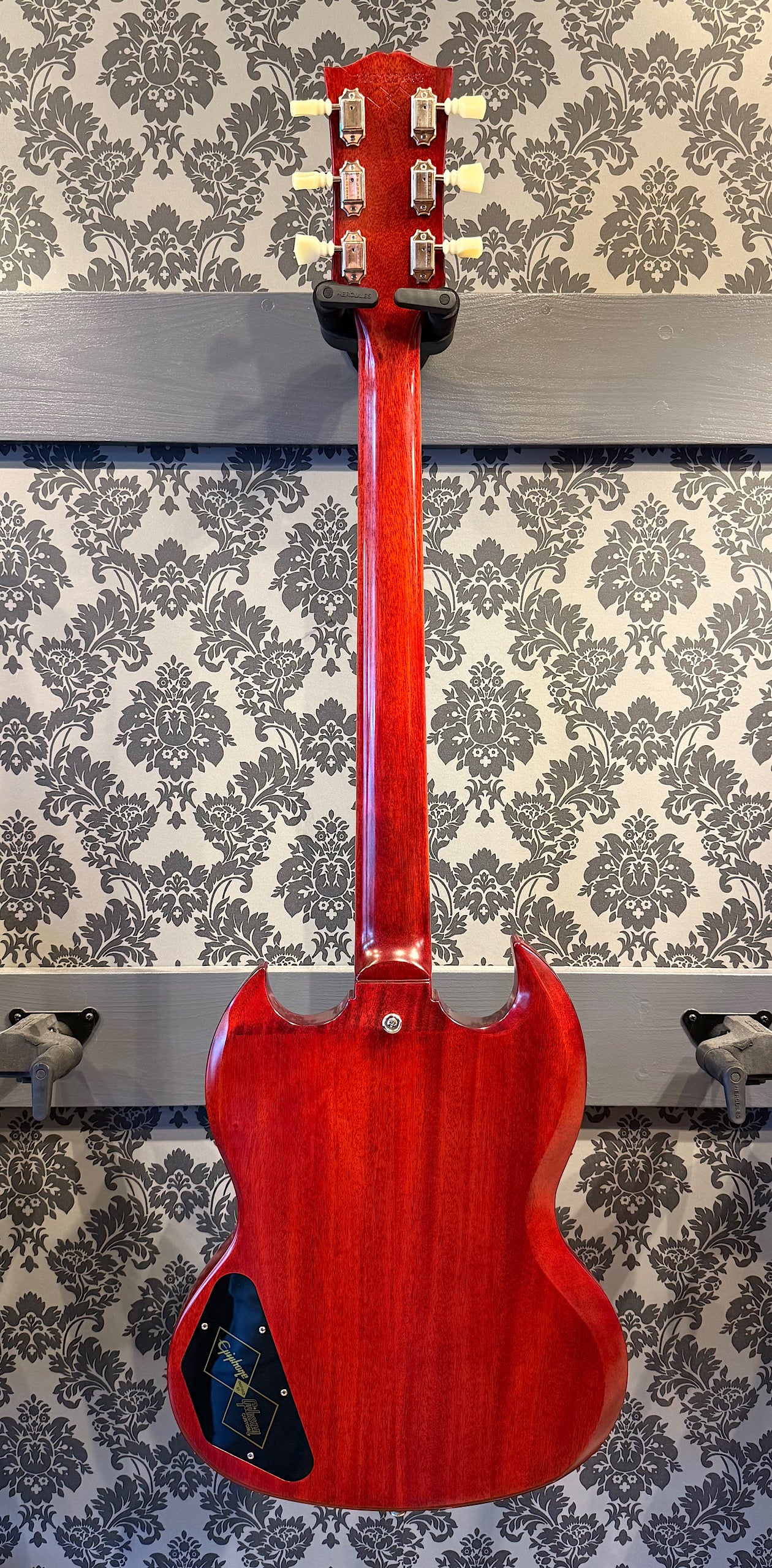 Epiphone 1964 SG Standard with Maestro Vibrola Cherry Red (occasion)
