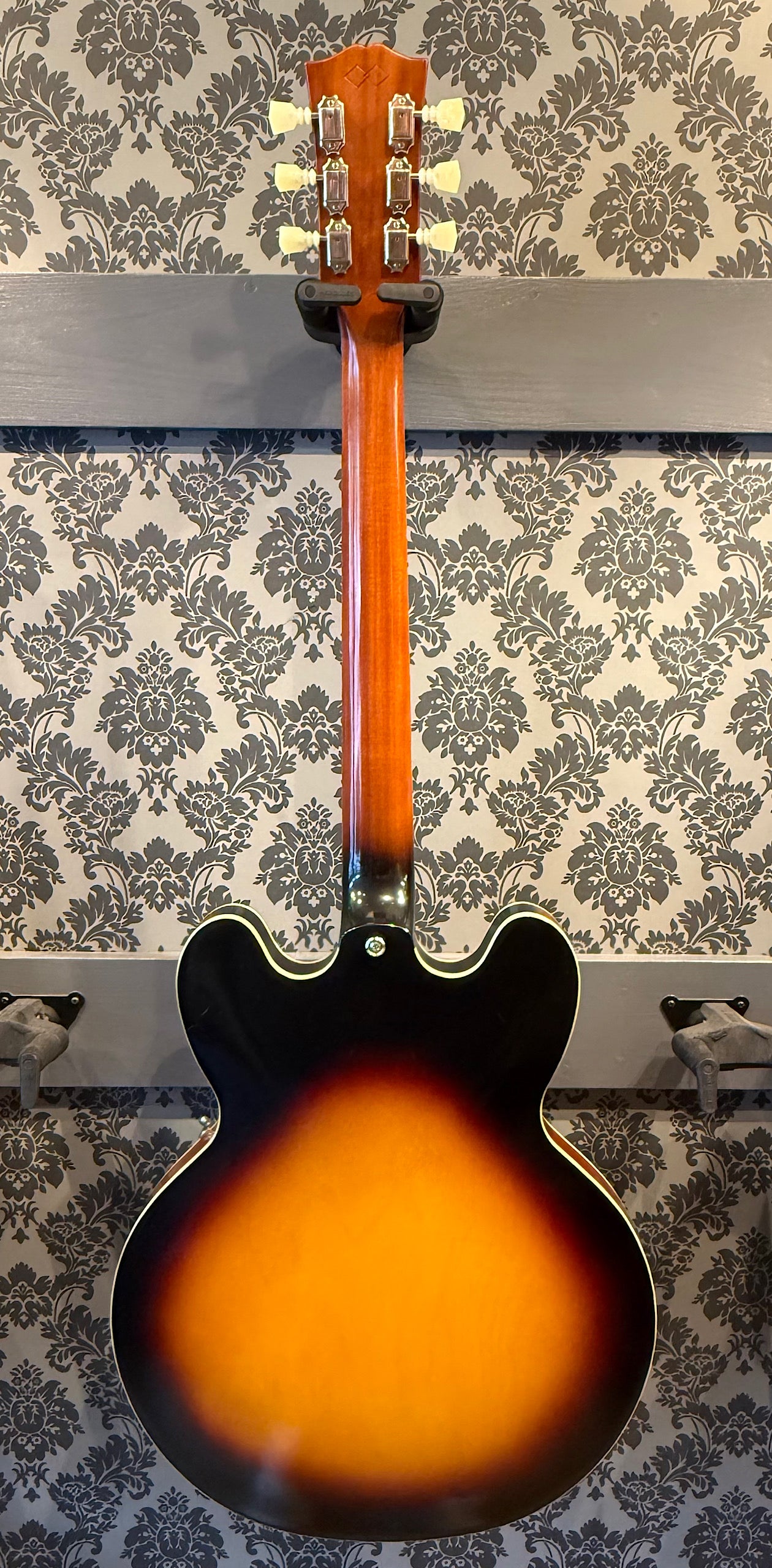 Epiphone IGC 1962 ES-335 Reissue, Vintage Burst incl. case (occasion)