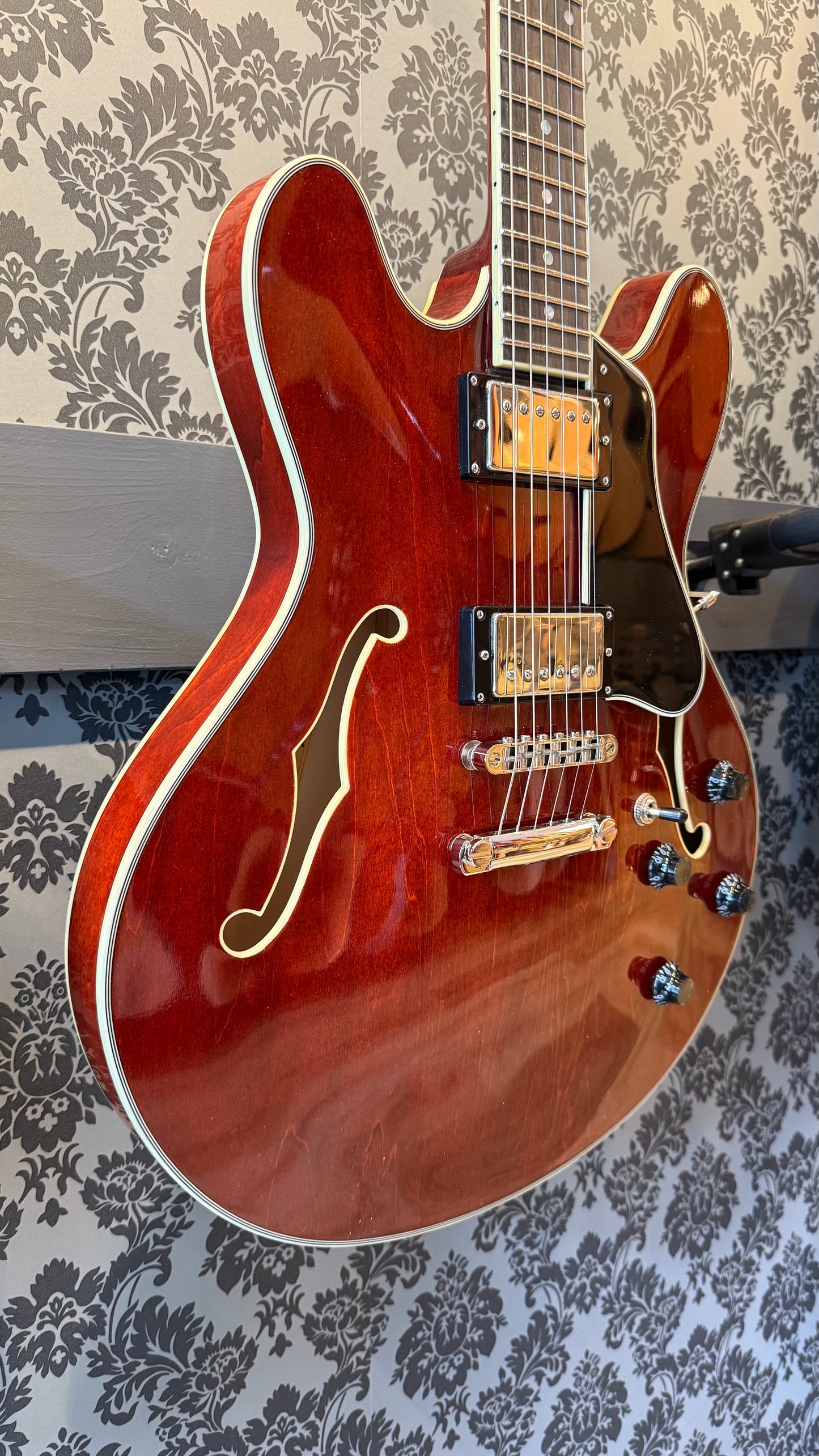 Eastman T-386 16" Thinline Kent Armstrong incl.case (B-stock)