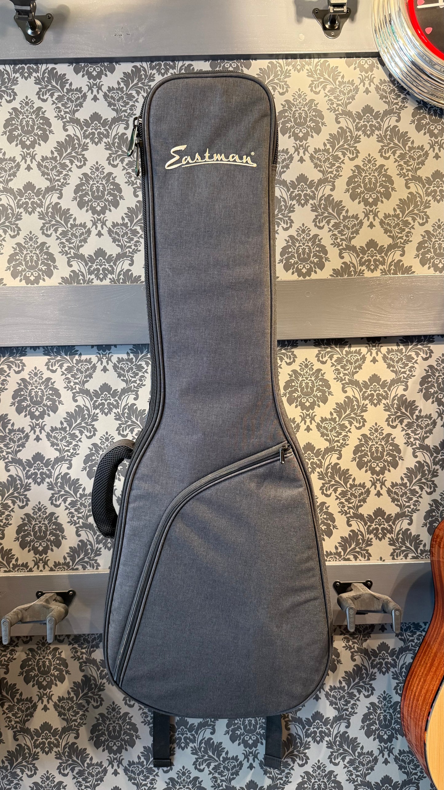 Eastman FT-SC'52 Fuller-tone Series Moss Black incl.gigbag