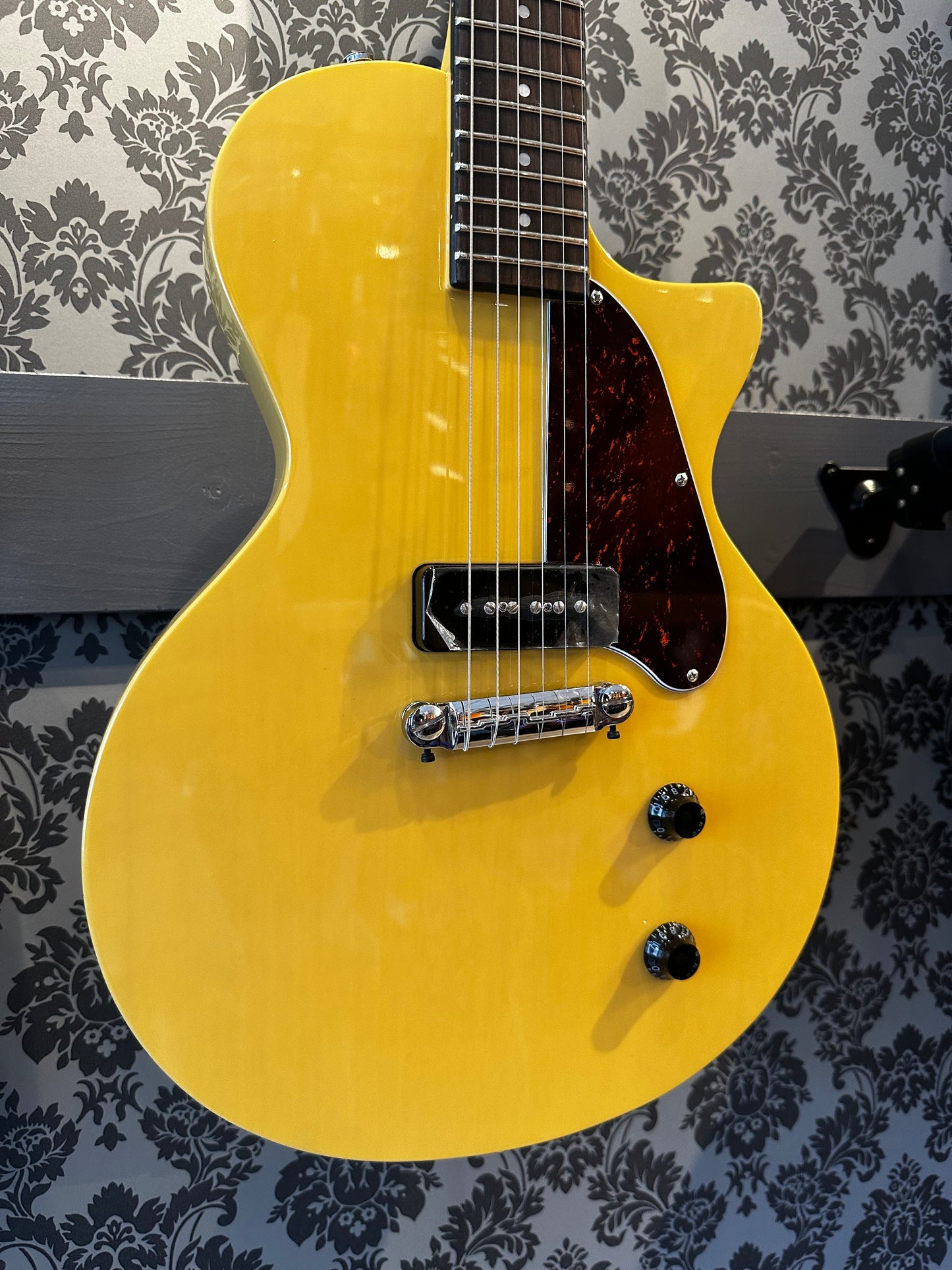 Sire Guitars Larry Carlton L3 P90 TV Yellow