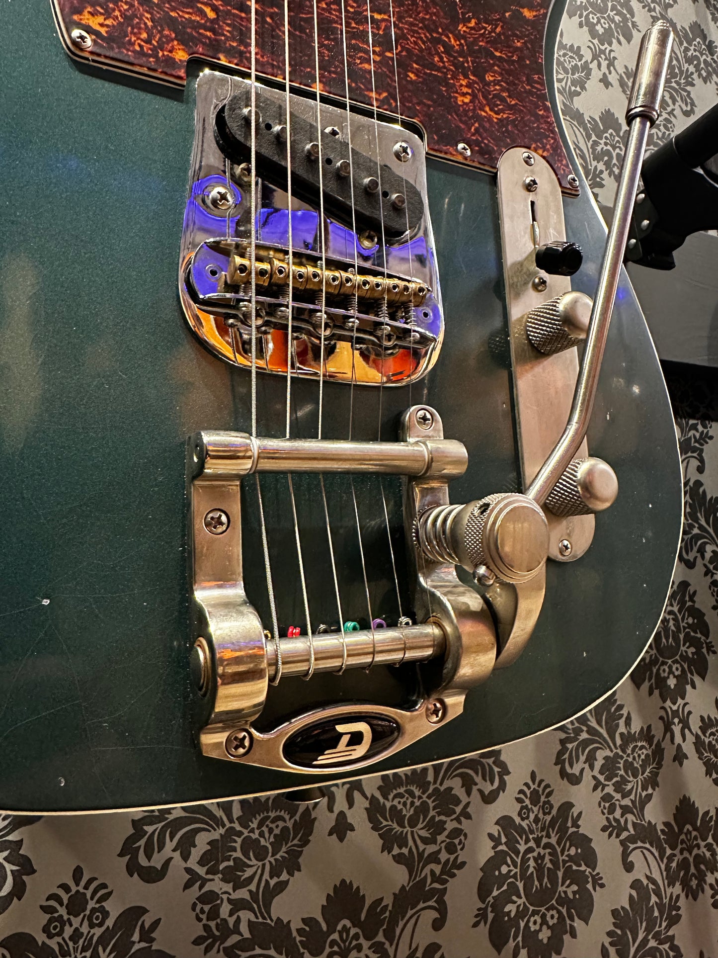 Del-Tone 60’s T-Style Custom Sherwood Green Duesenberg Trem Incl. case