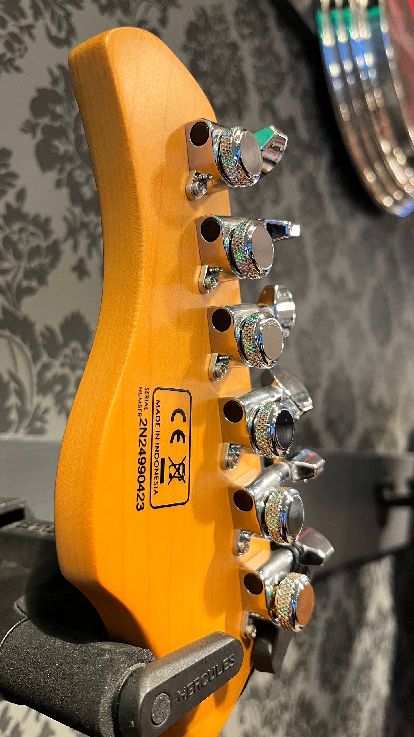 Sire Guitars Larry Carlton J5 Champagne Gold Metallic
