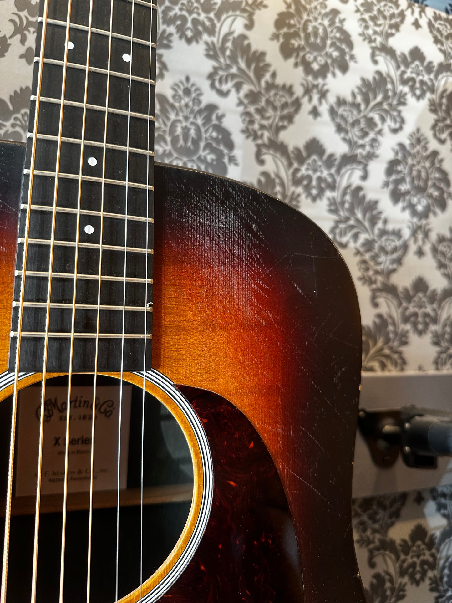 Martin X-Series Sunburst (occasion)