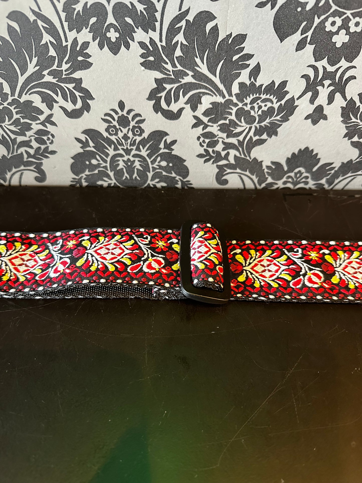 Leathergraft Jacquard Black/Red/White