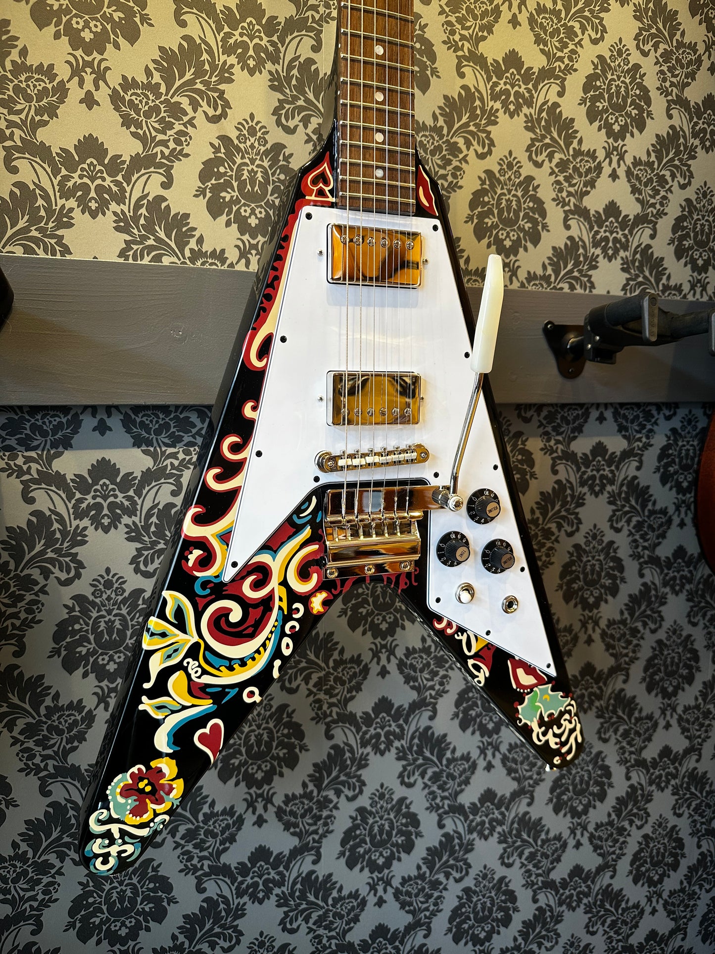 Epiphone Jimi Hendrix "Love Drops" Flying V Ebony incl.case