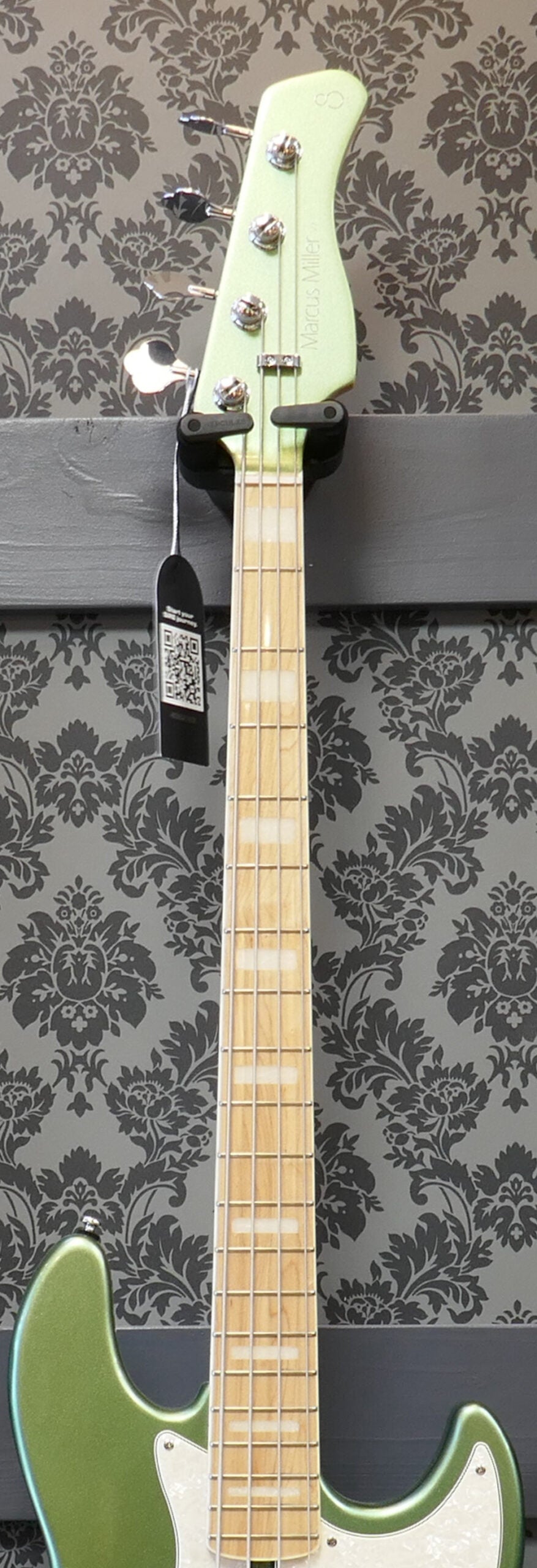 Sire V7 “Marcus Miller” Green