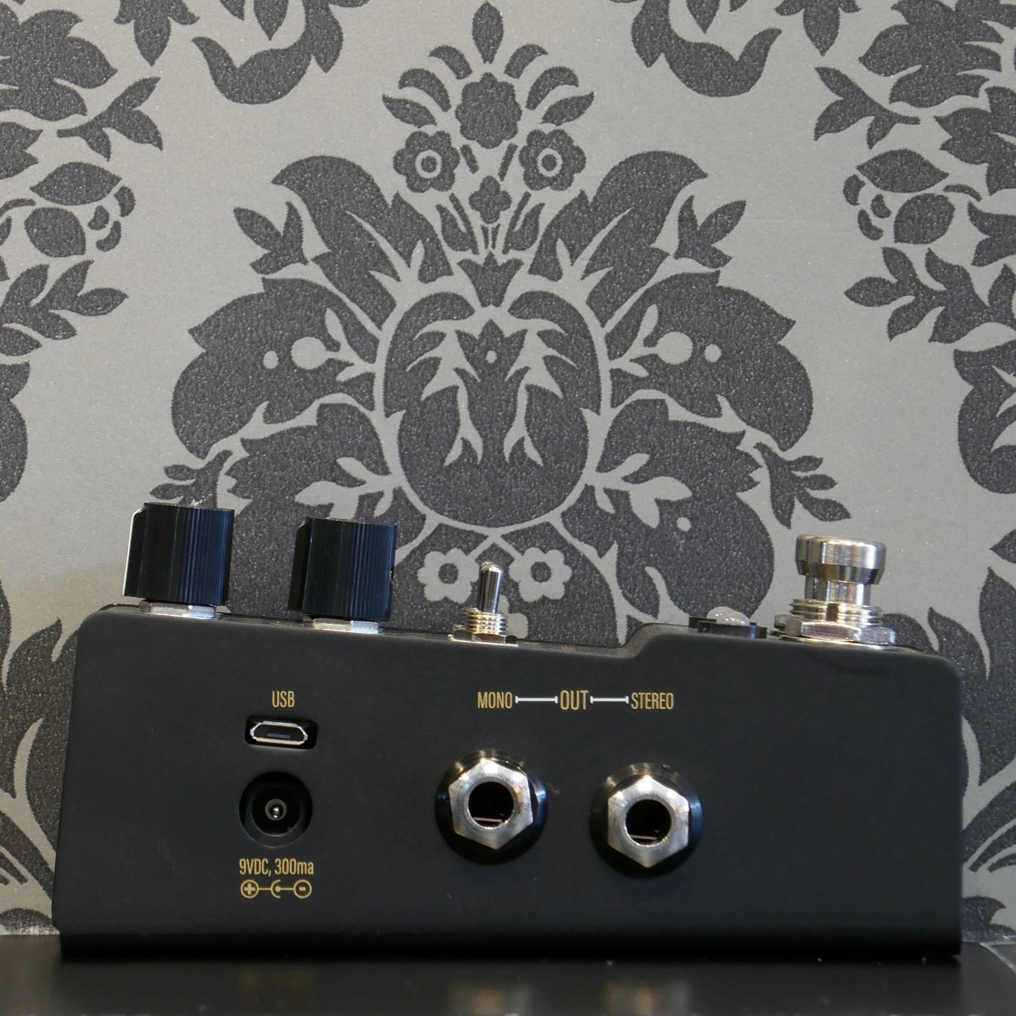 Walrus Audio MAKO Series R1 High-Fidelity Stereo Reverb