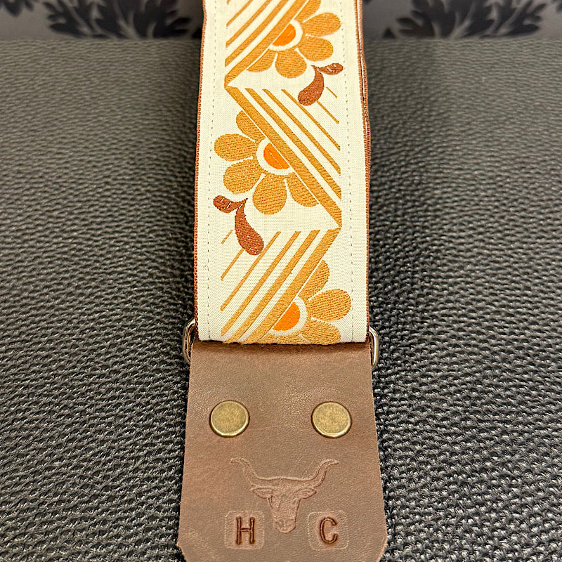 Holy Cow Real Vintage Rising Flower Light Brown 70’s