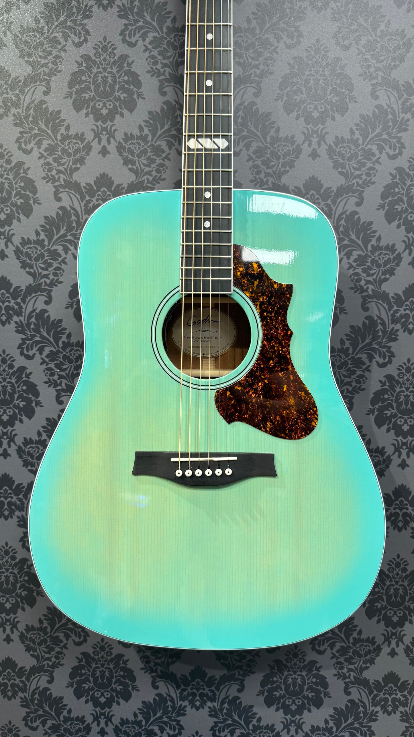 Godin Imperial Laguna Blue GT EQ incl. bag (occasion)