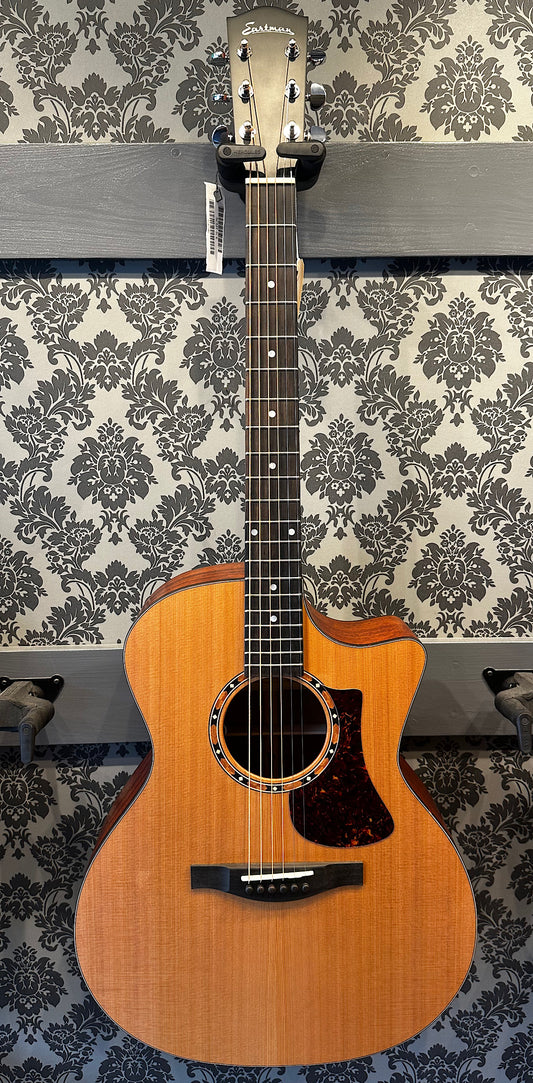 Eastman AC122-2CE Incl. Gigbag