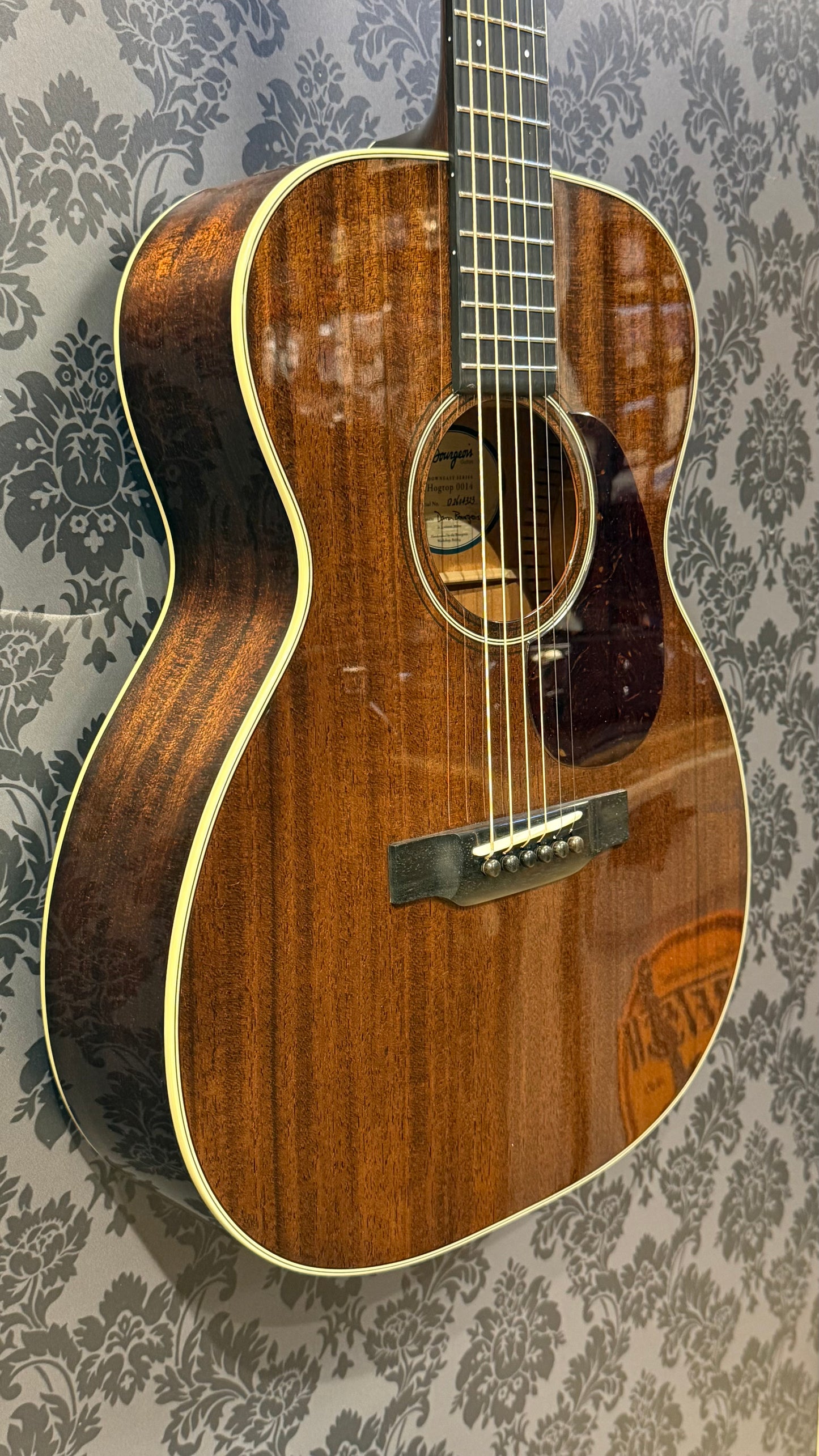 Bourgeois Down East 00-14 Hog Top+case