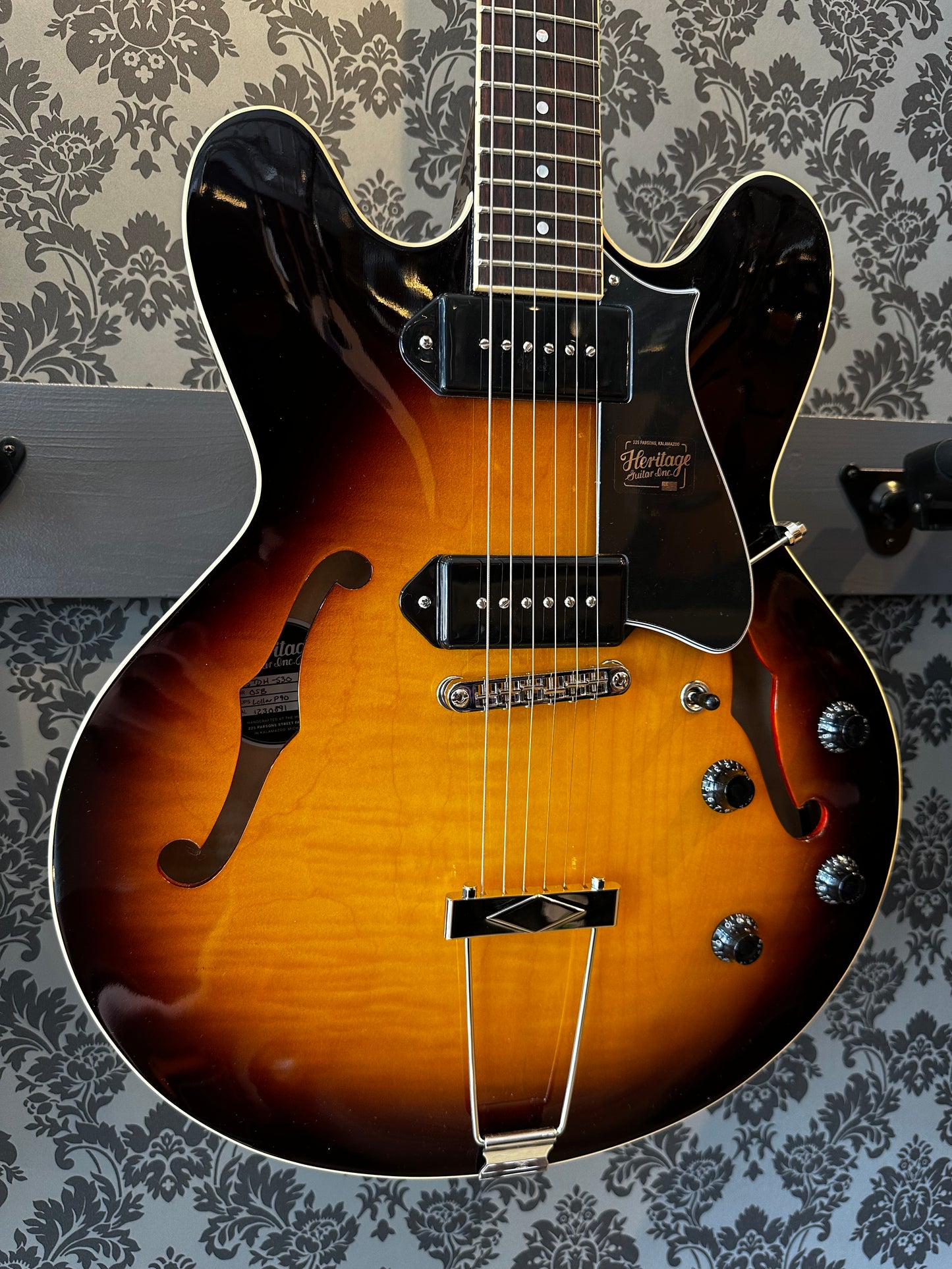 Heritage H-530 Original Sunburst Incl. case