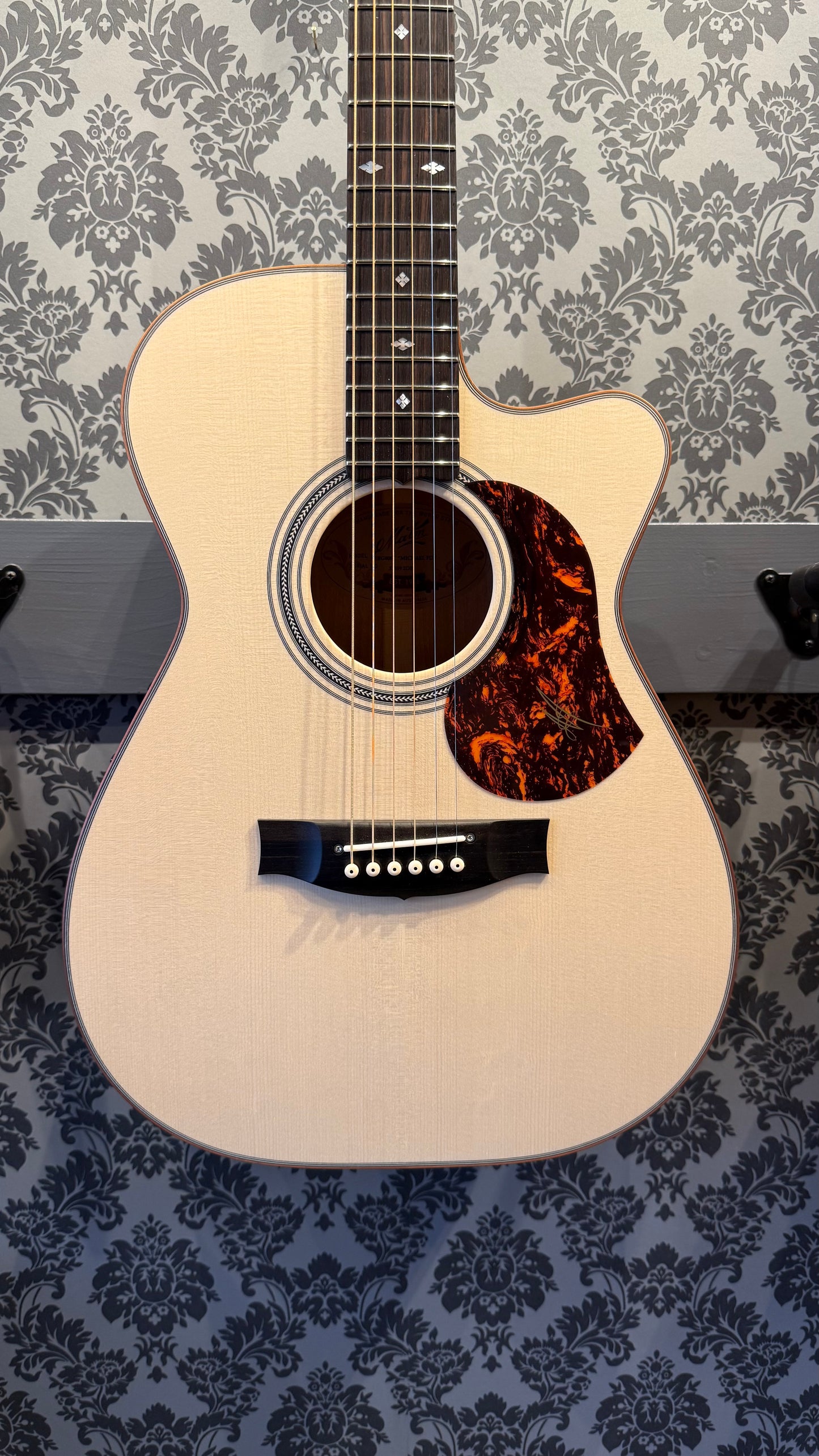 Maton EBG808C Signature Michael Fix incl. case (occasion)