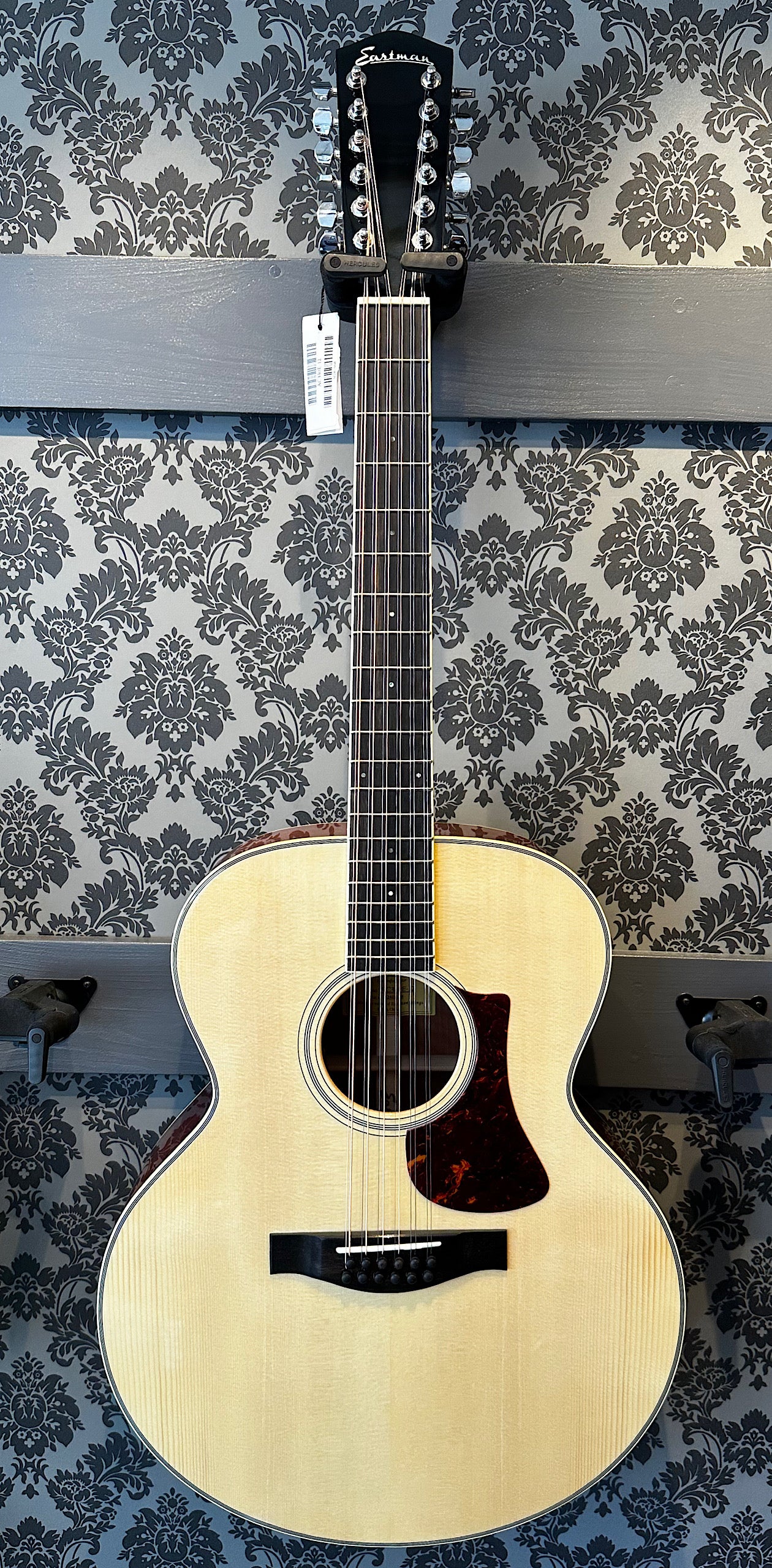 Eastman AC330E-12 String Incl. case