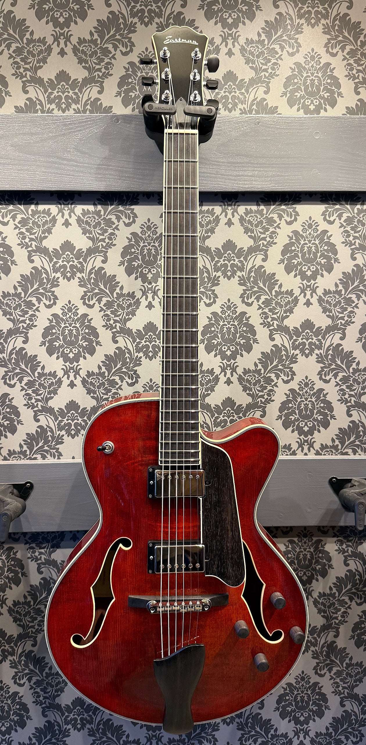 Eastman AR-603CED Archtop all solid incl.case